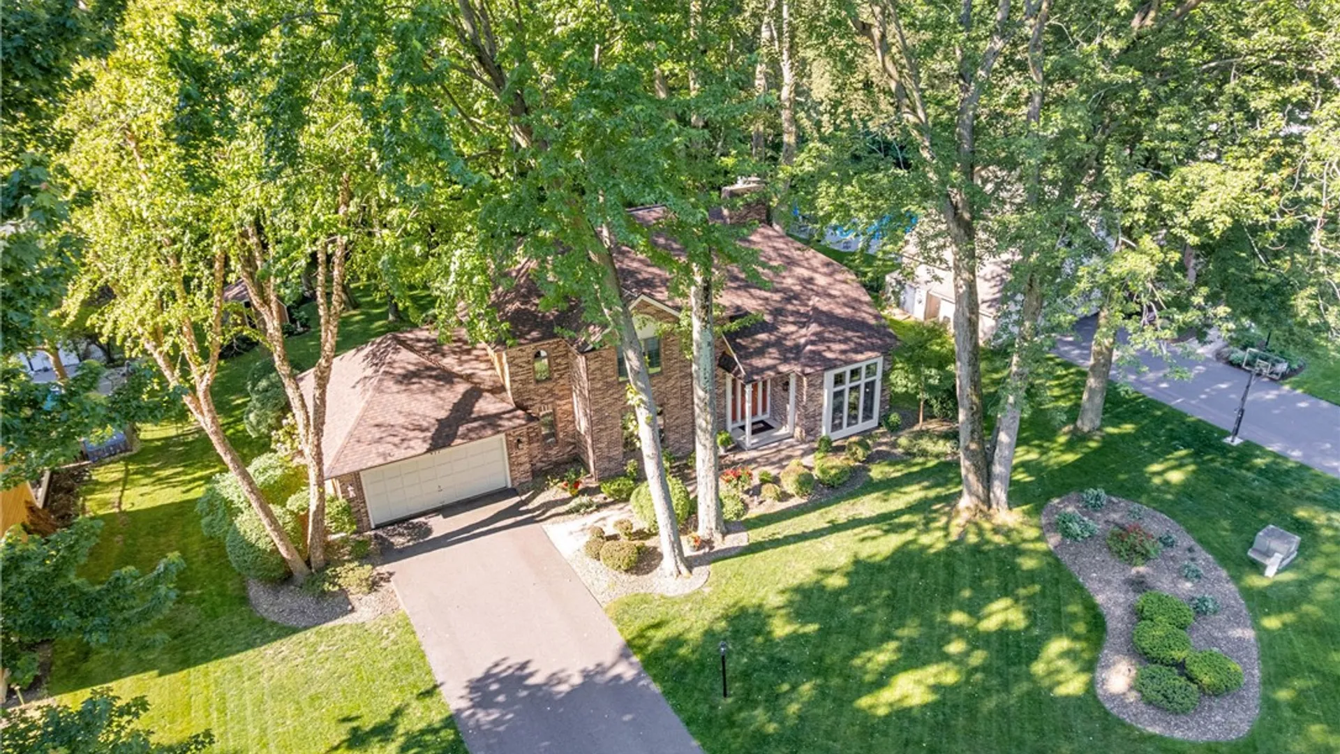 Property at 477 Maplewoods Lane, Webster, NY 14580 46