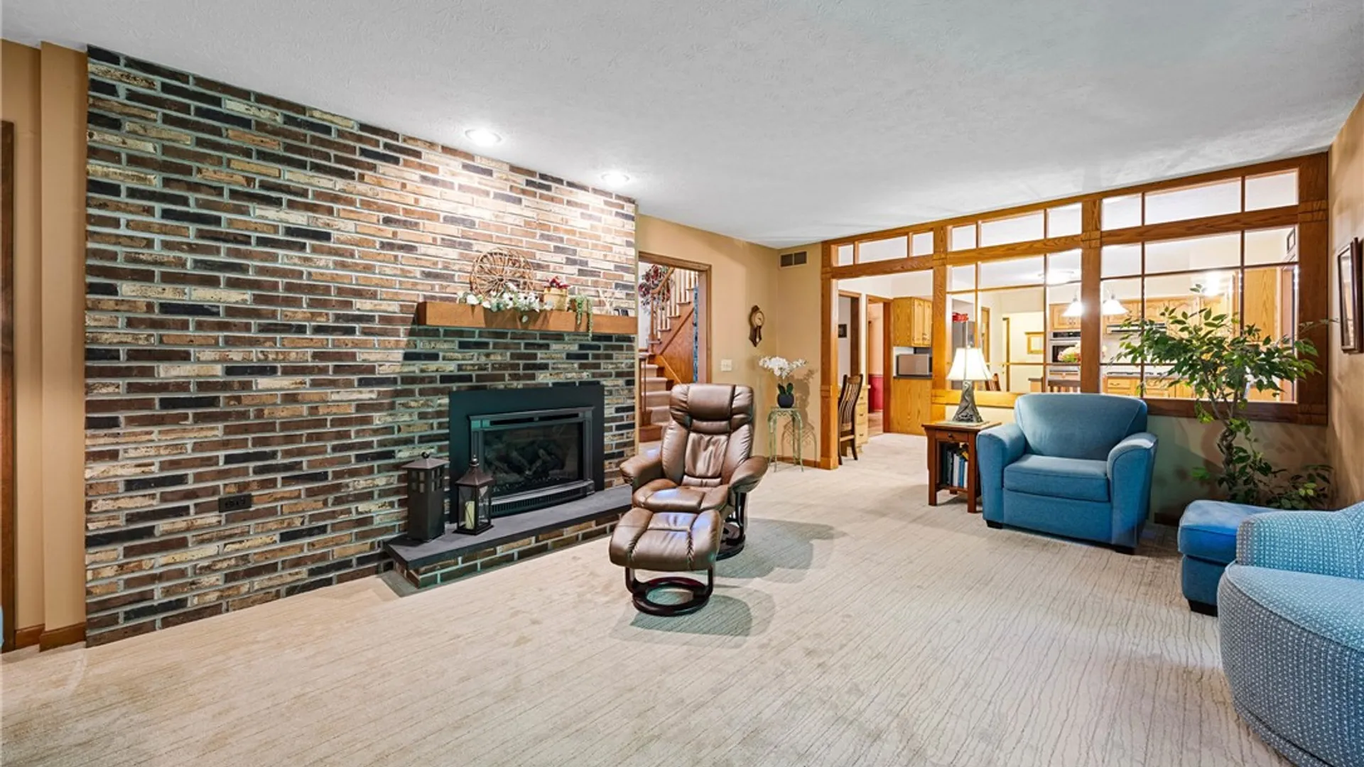 Property at 477 Maplewoods Lane, Webster, NY 14580 5