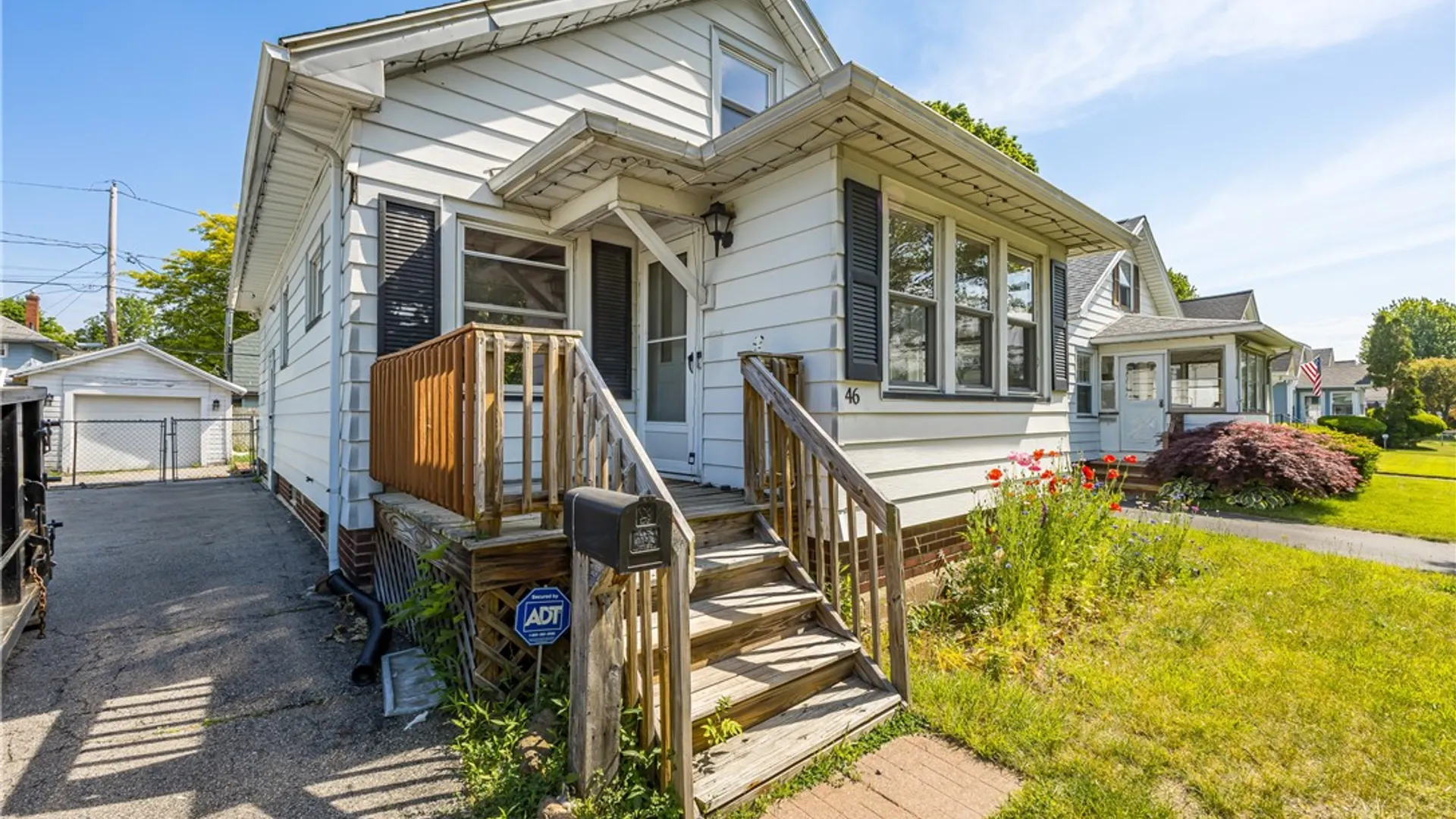 Property at 46 Beverly Heights, Greece, NY 14616 2