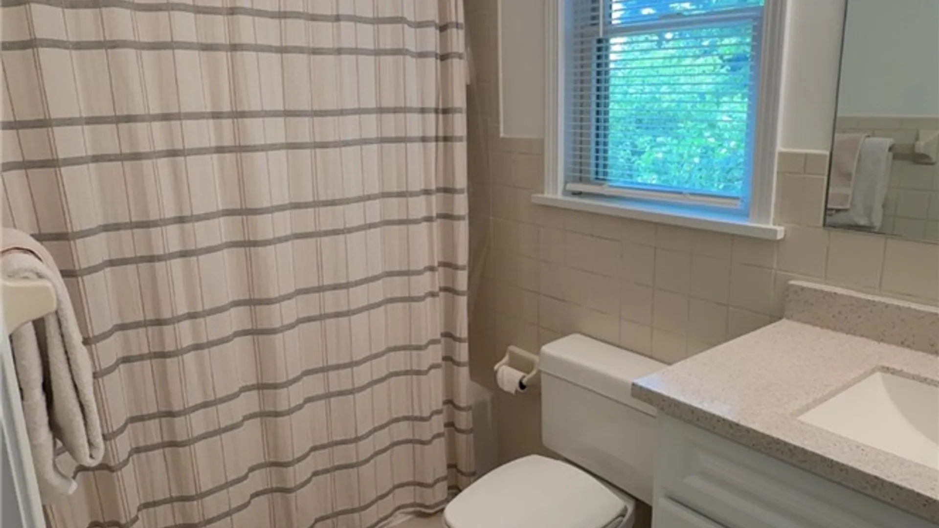 Property at 1427 Fieldcrest Drive, Webster, NY 14580 25