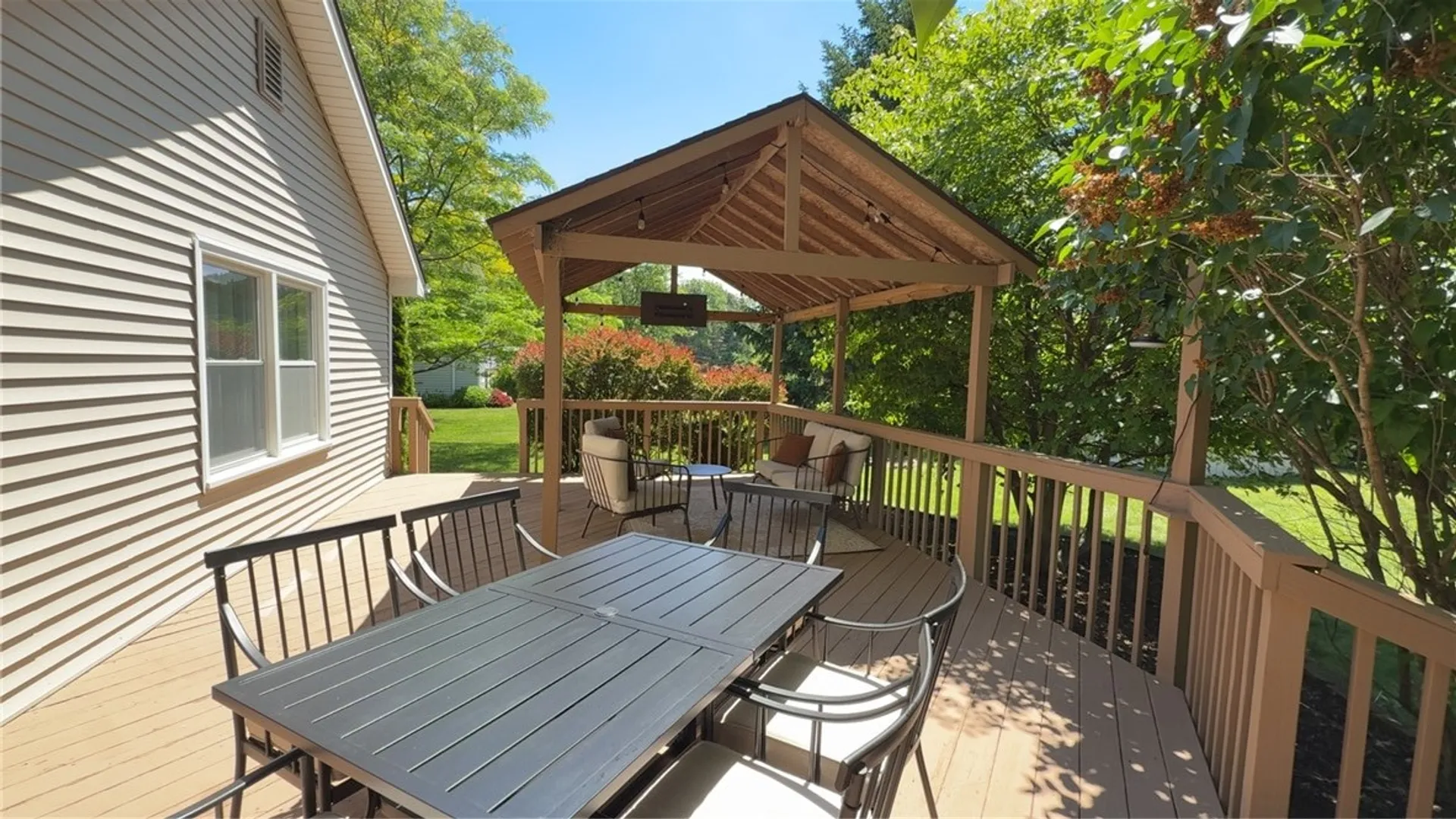 Property at 1427 Fieldcrest Drive, Webster, NY 14580 34