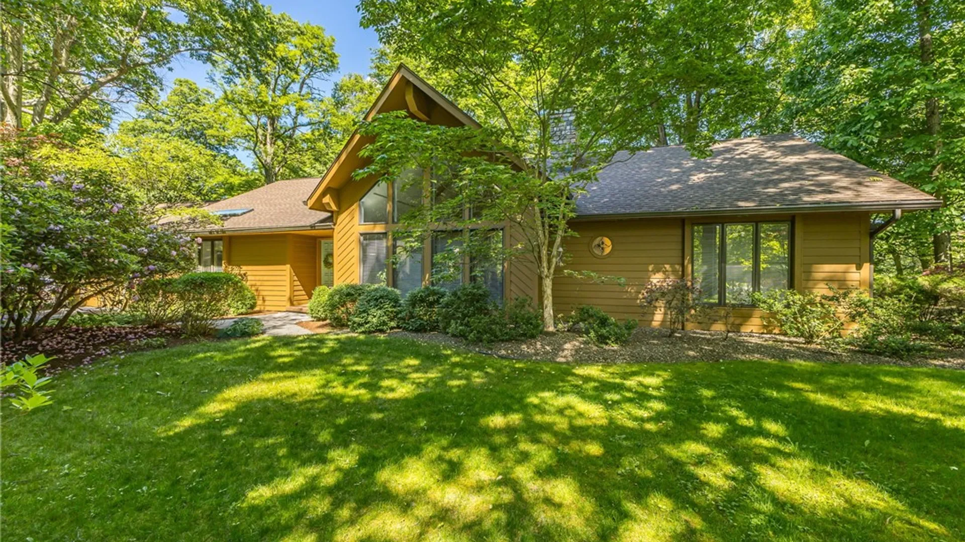 Property at 4 Auburndale, Pittsford, NY 14534 2