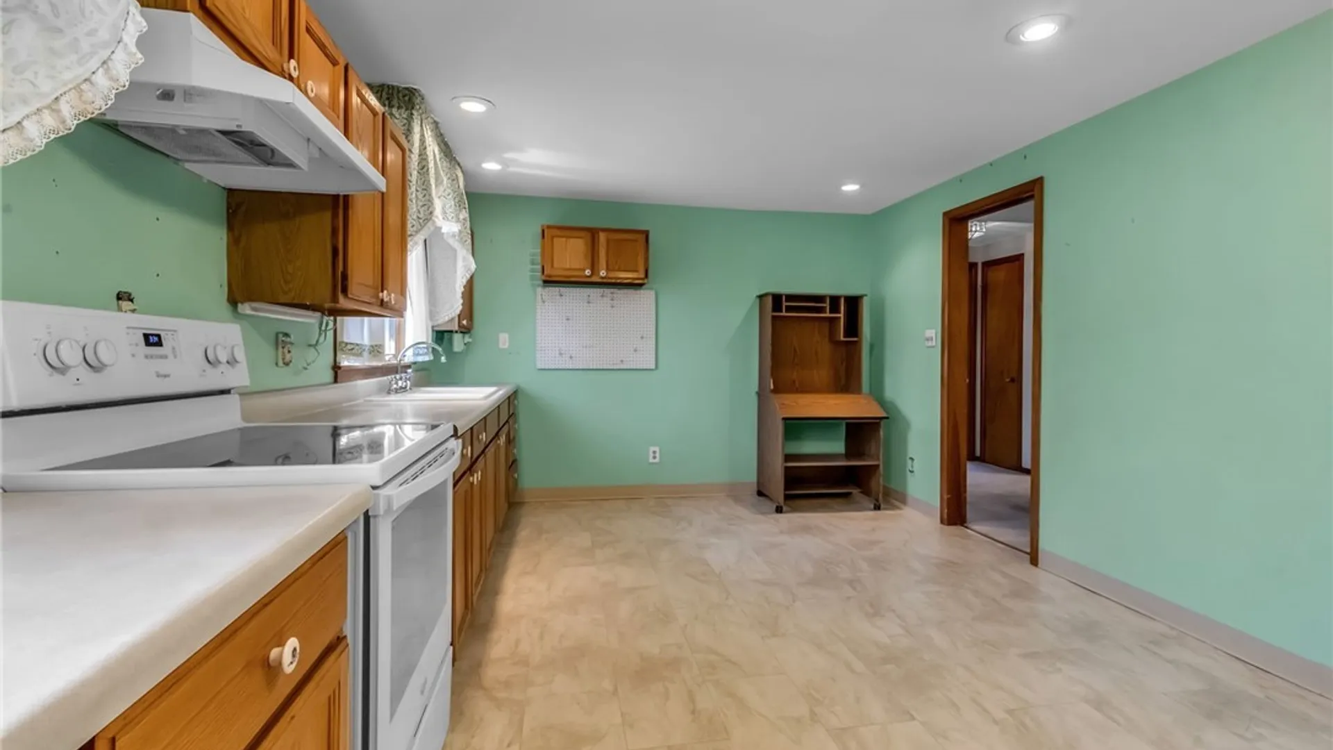 Property at 61 Alden Avenue, Buffalo, NY 14216 10