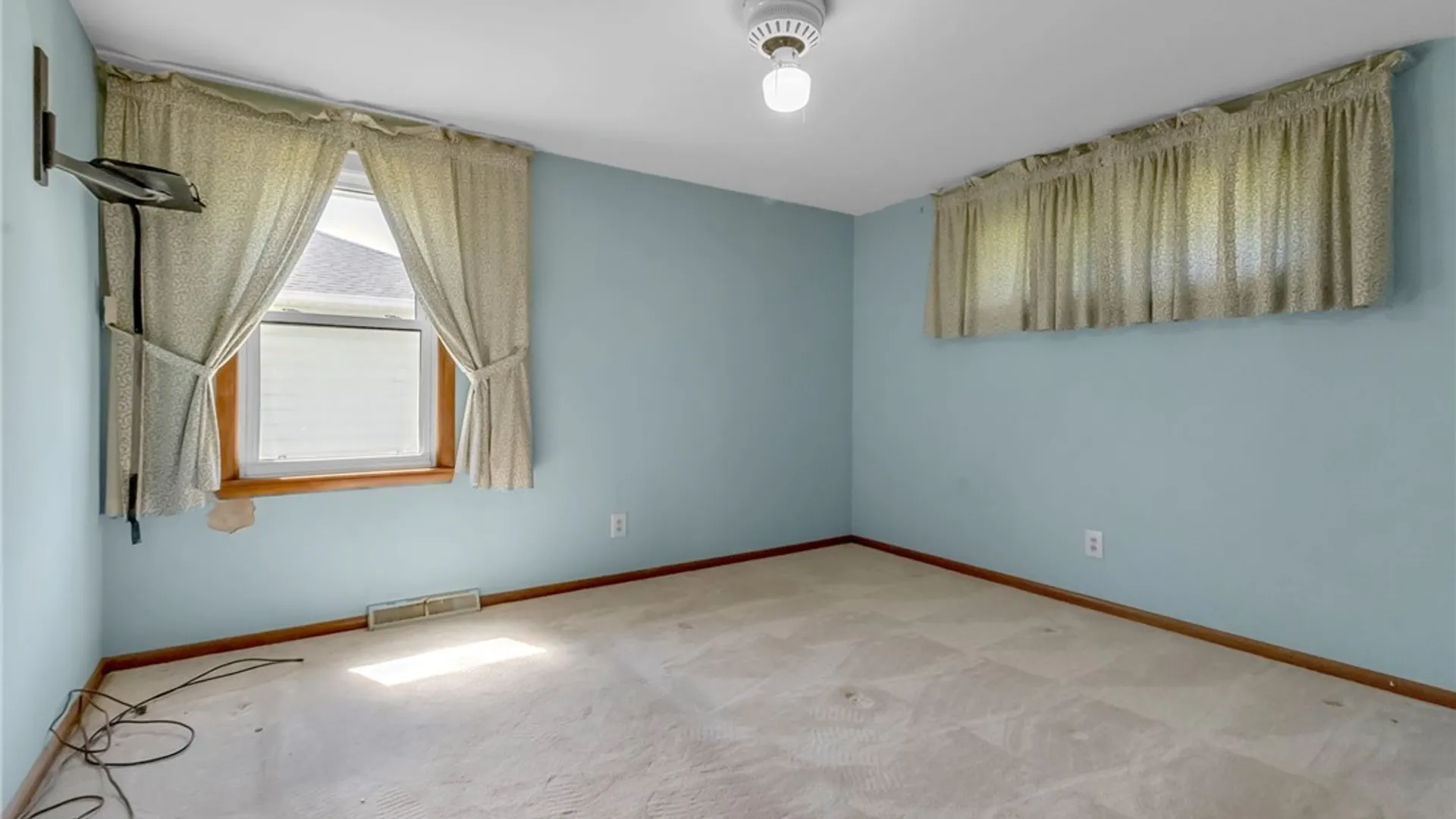 Property at 61 Alden Avenue, Buffalo, NY 14216 12