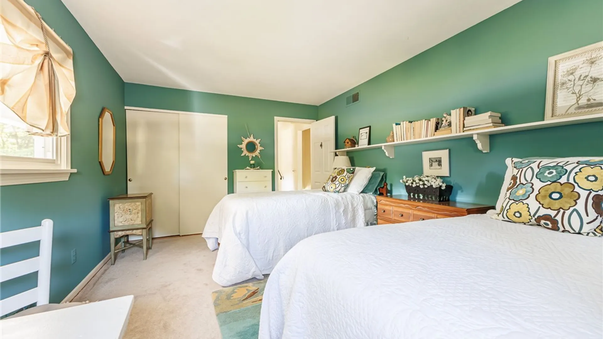 Property at 52 Parkridge Drive, Pittsford, NY 14534 17