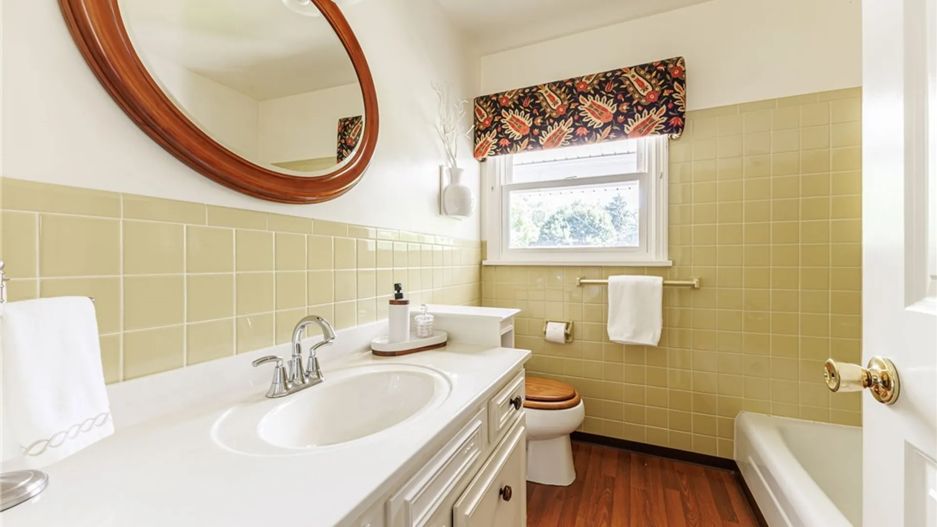 Property at 52 Parkridge Drive, Pittsford, NY 14534 18