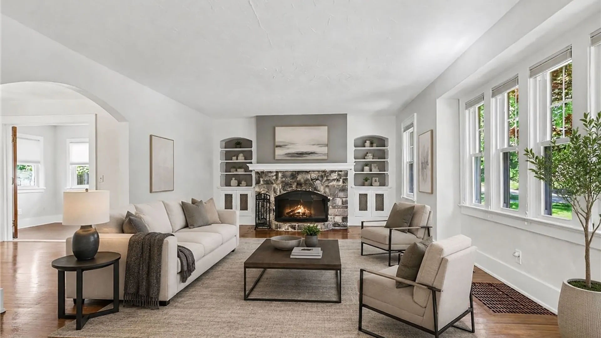 Property at 91 Warrington Dr, Brighton, NY 14618 6