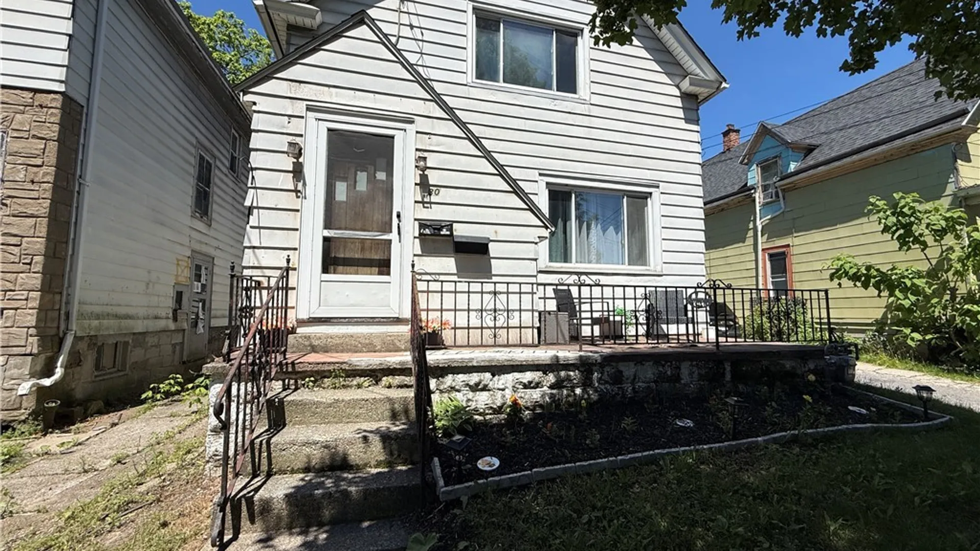 Property at 30 Hobart Street, Buffalo, NY 14206 3