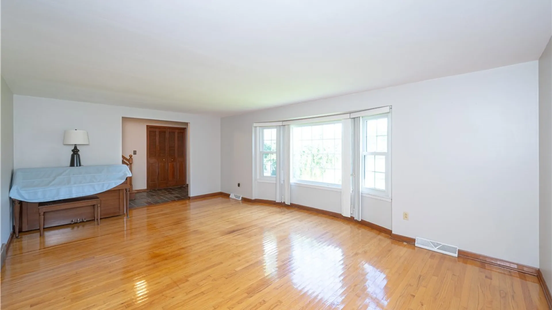 Property at 1042 Maple Road, Amherst, NY 14221 7