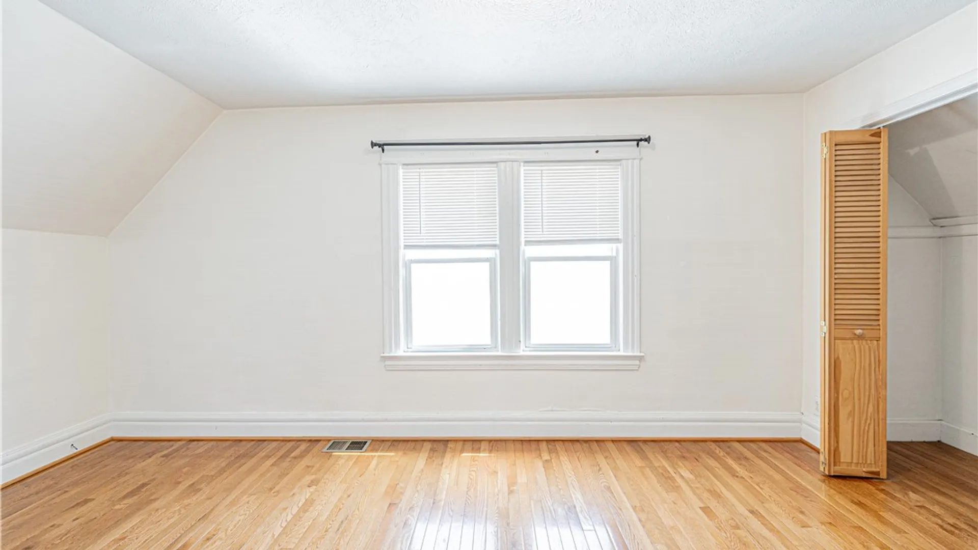 Property at 1915 South Avenue, Rochester, NY 14620 12