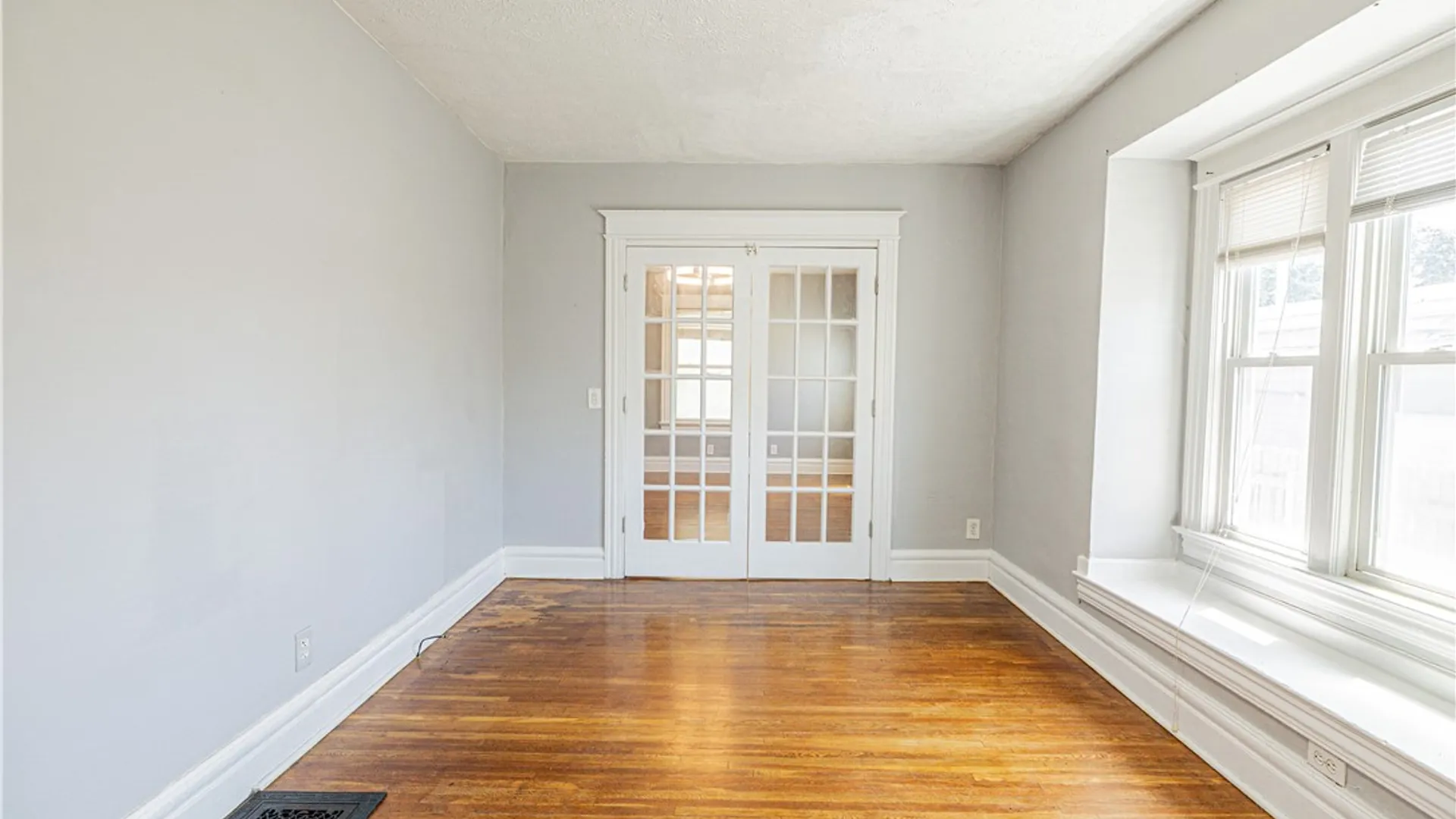 Property at 1915 South Avenue, Rochester, NY 14620 7