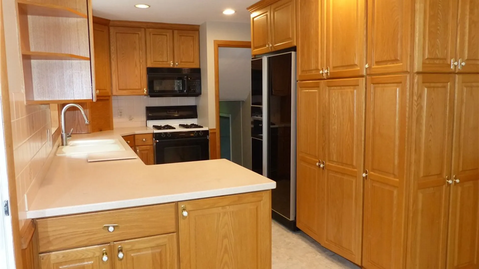 Property at 684 Marsh Road, Pittsford, NY 14534 12