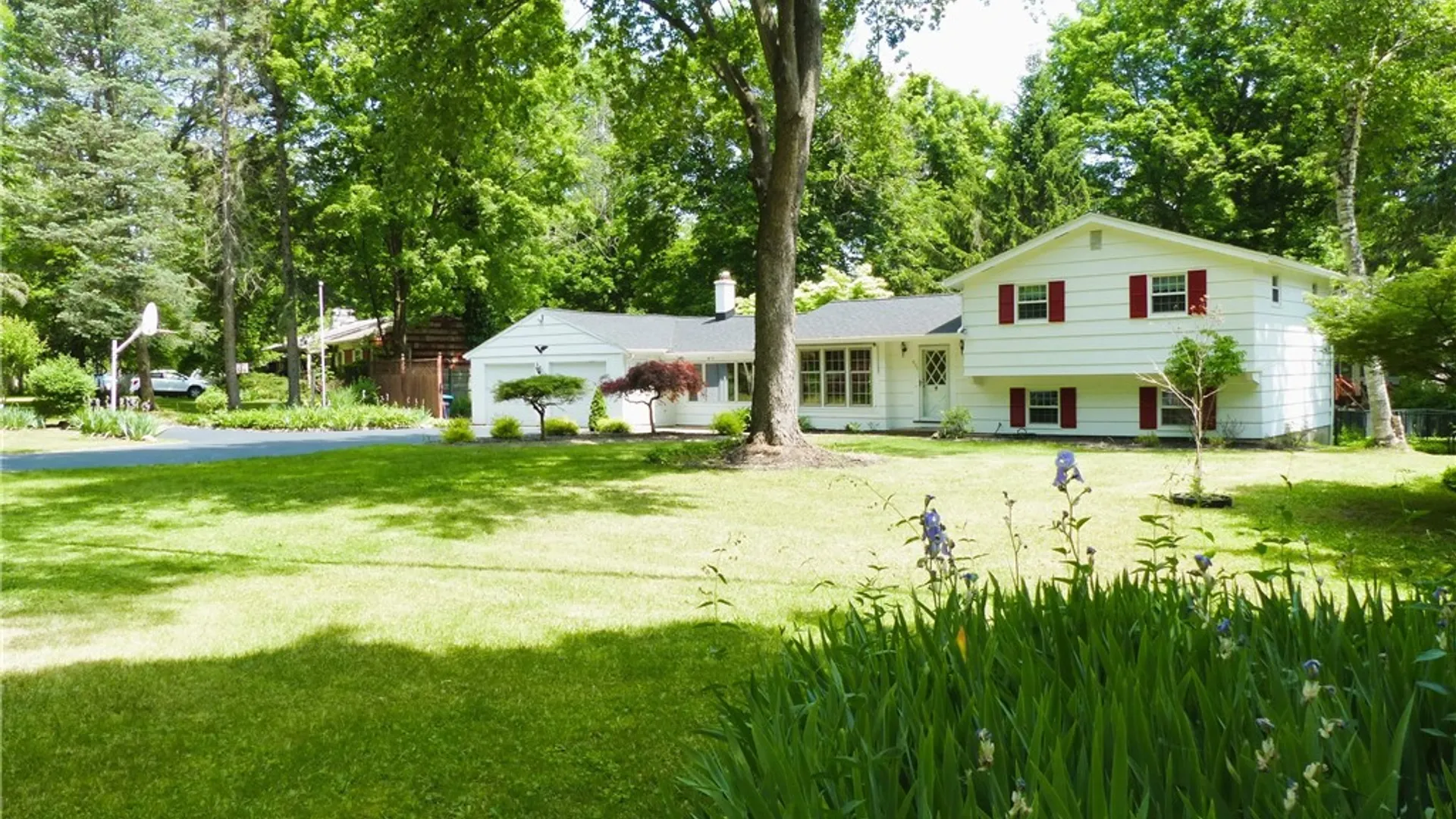 Property at 684 Marsh Road, Pittsford, NY 14534 2