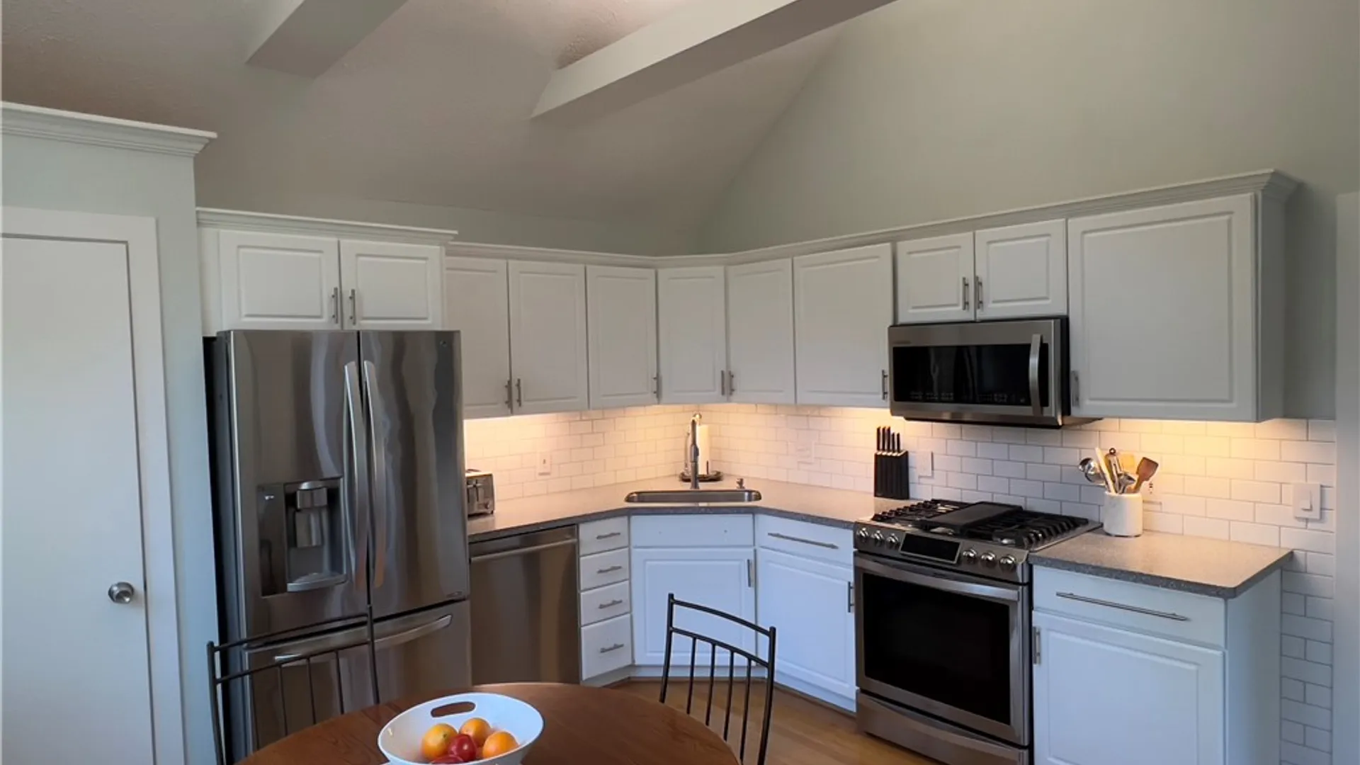 Property at 27 Hoyt Place, Rochester, NY 14610 11