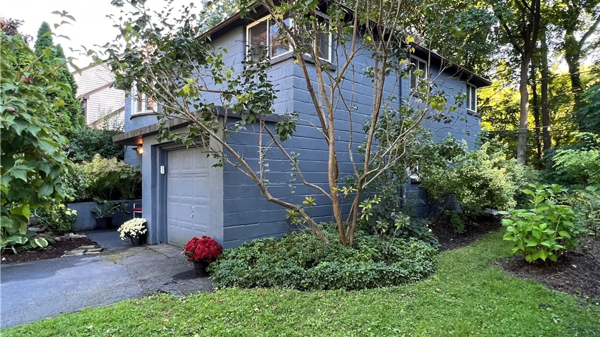 Property at 24 Menlo Place, Rochester, NY 14620 17