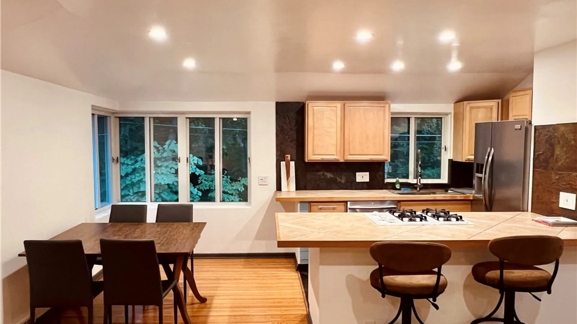 Property at 24 Menlo Place, Rochester, NY 14620 8
