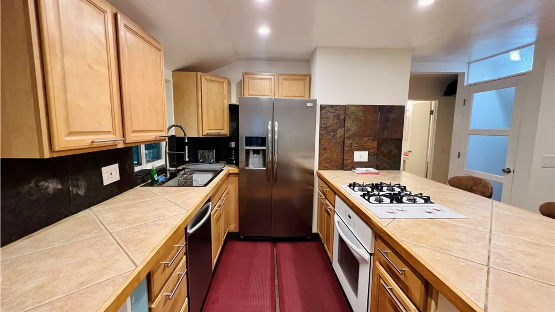 Property at 24 Menlo Place, Rochester, NY 14620 9