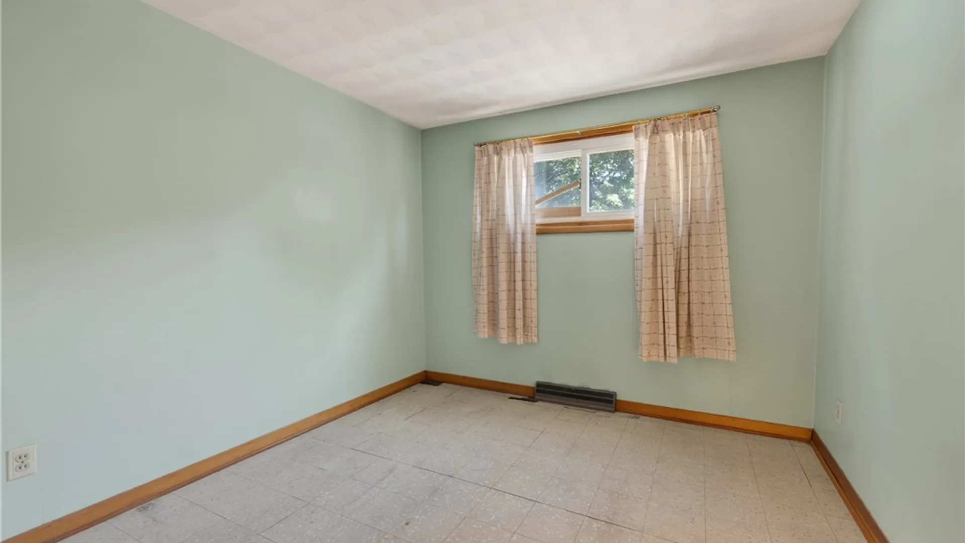 Property at 510 Atlantic Avenue, Syracuse, NY 13207 23