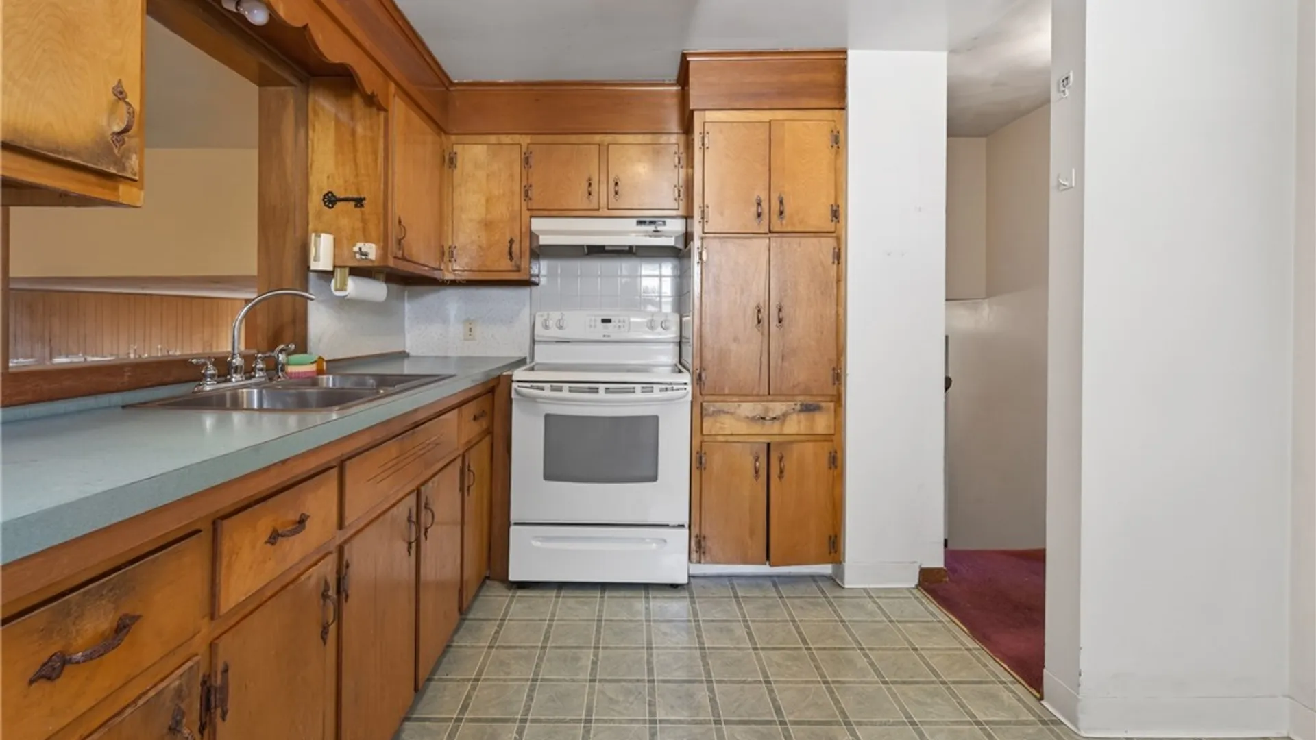 Property at 510 Atlantic Avenue, Syracuse, NY 13207 8