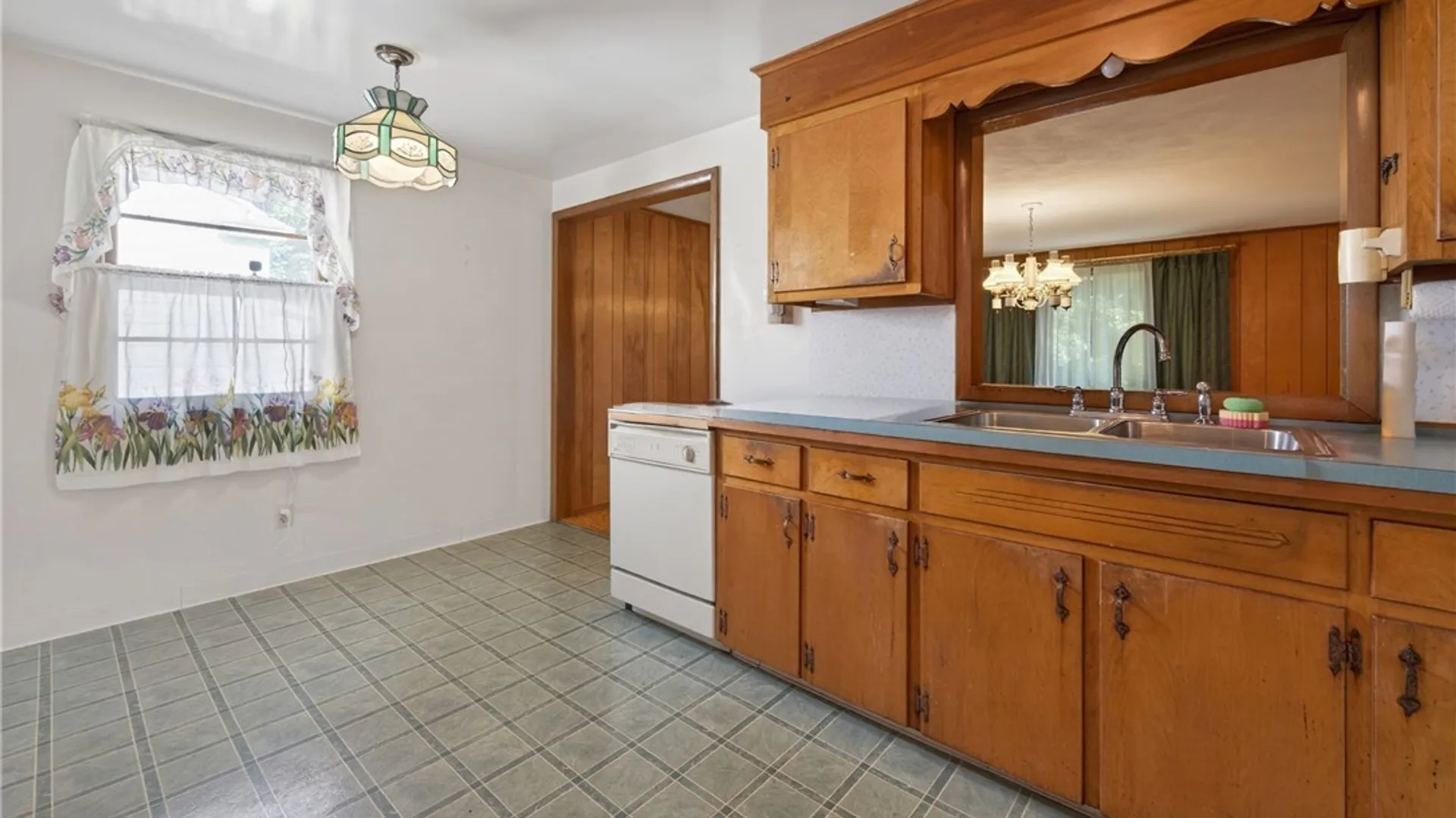 Property at 510 Atlantic Avenue, Syracuse, NY 13207 9