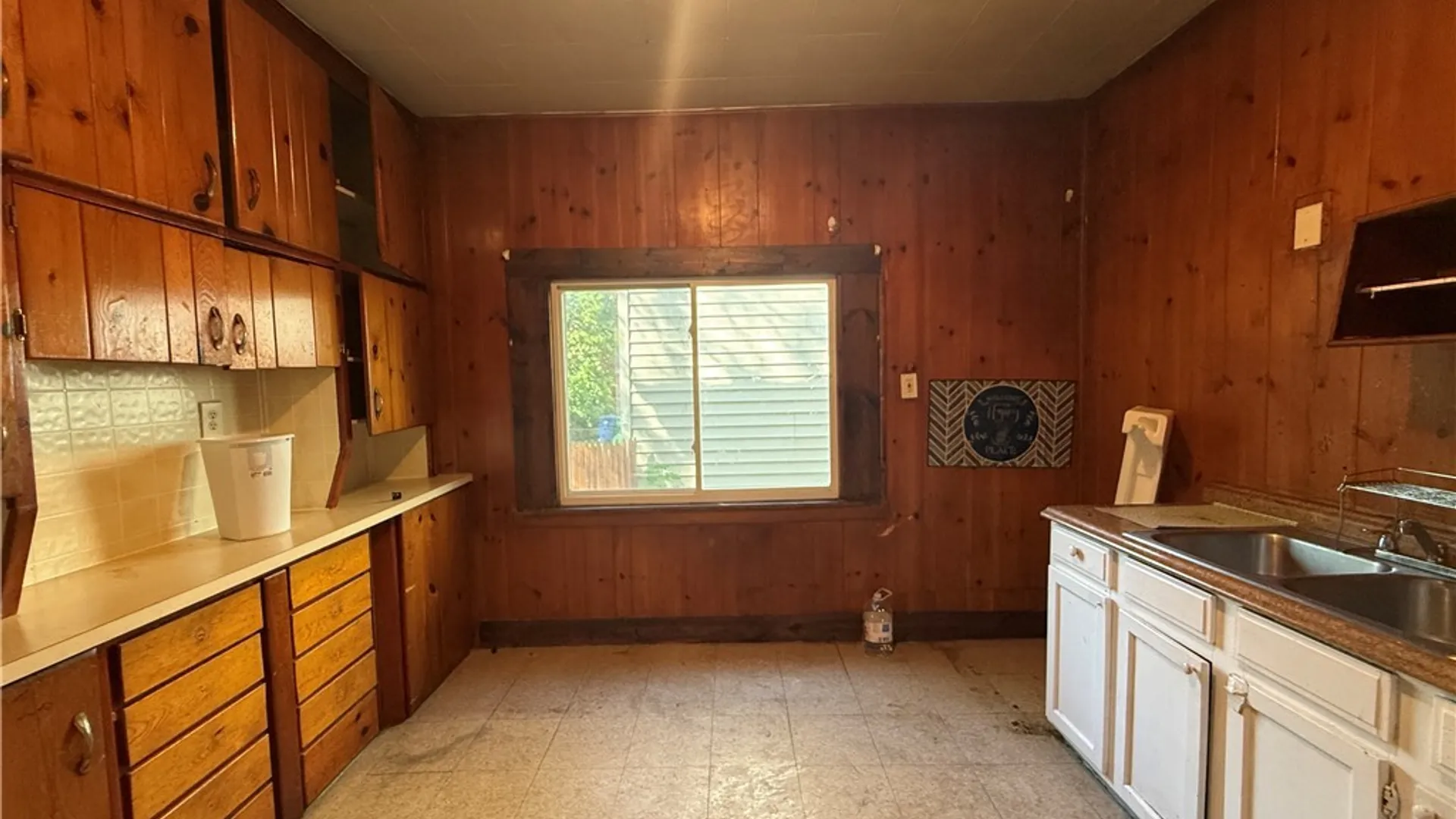 Property at 17 Weyand Avenue, Buffalo, NY 14210 12