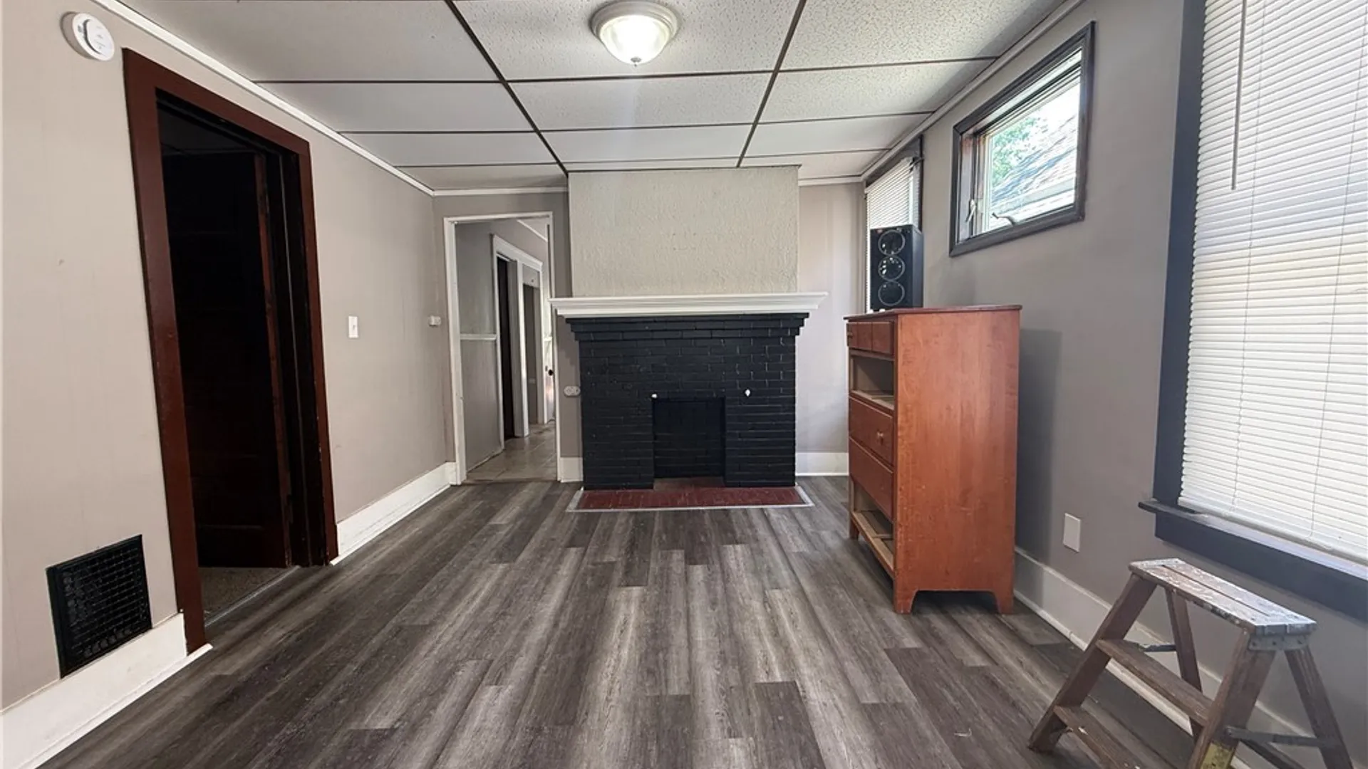 Property at 17 Weyand Avenue, Buffalo, NY 14210 5