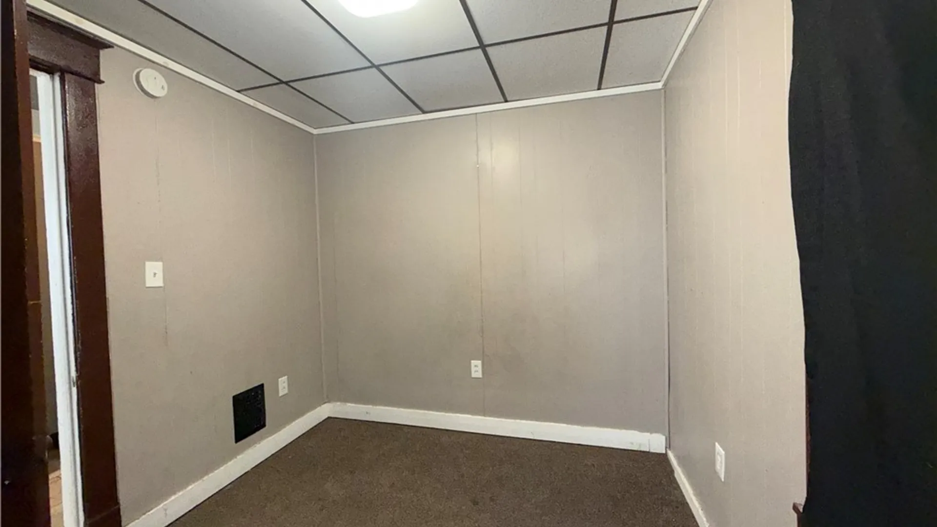 Property at 17 Weyand Avenue, Buffalo, NY 14210 9