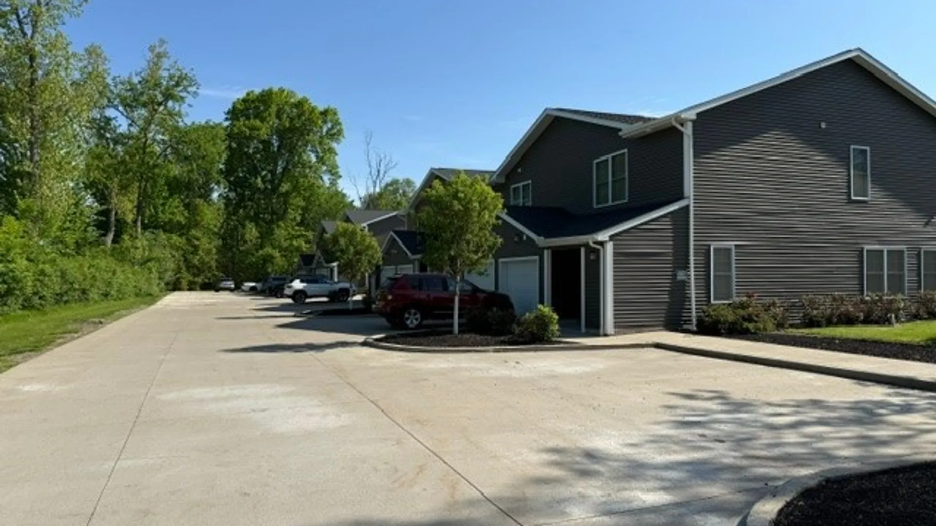 Property at 46 Roger Chaffee Drive, Amherst, NY 14228 4