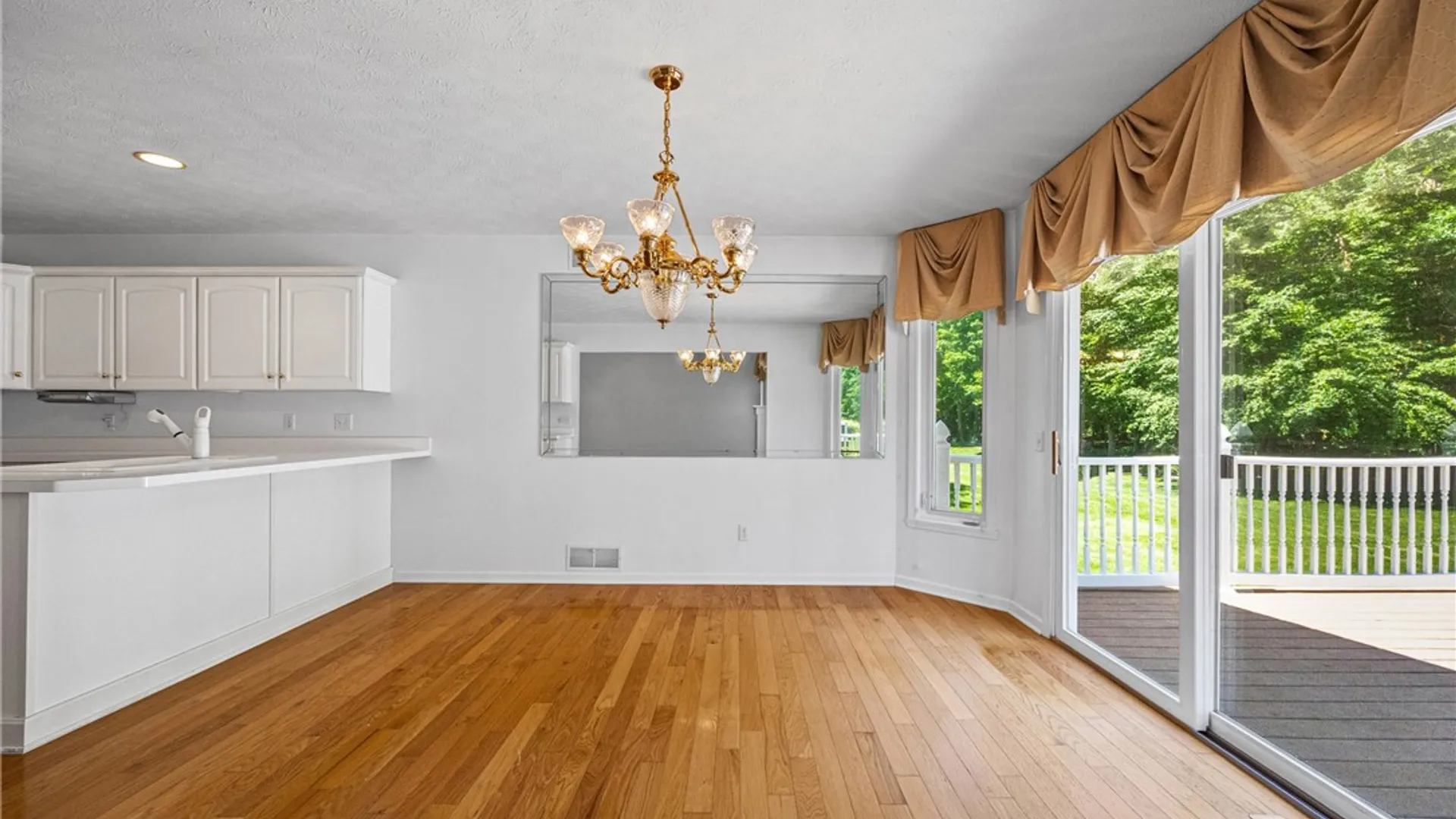 Property at 88 Leamington Circle, Greece, NY 14626 14