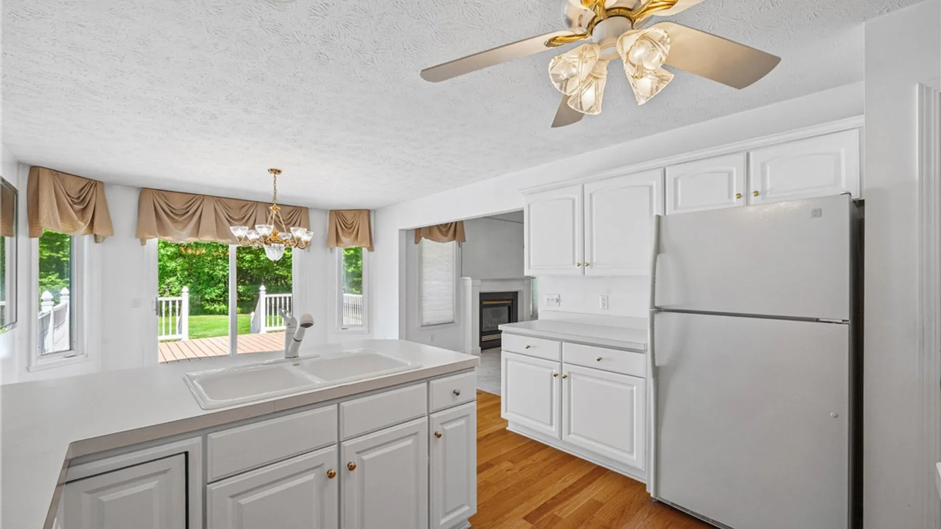 Property at 88 Leamington Circle, Greece, NY 14626 8
