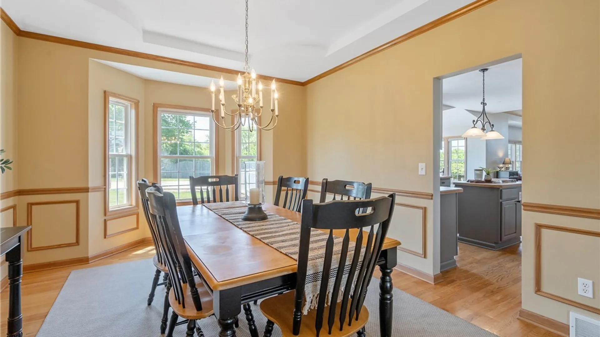 Property at 7508 Plum Hollow Circle, Clay, NY 13090 18