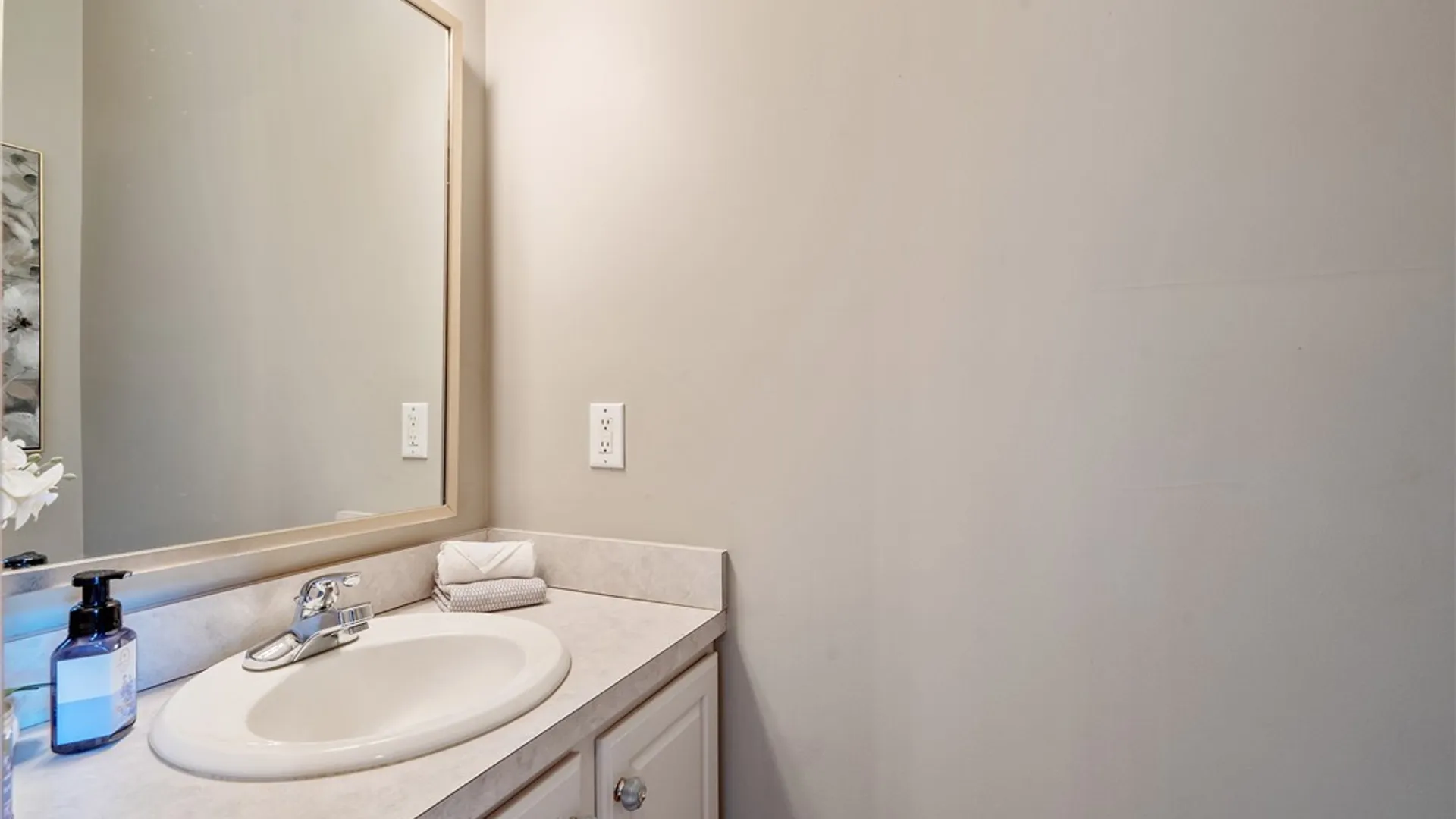 Property at 7508 Plum Hollow Circle, Clay, NY 13090 20