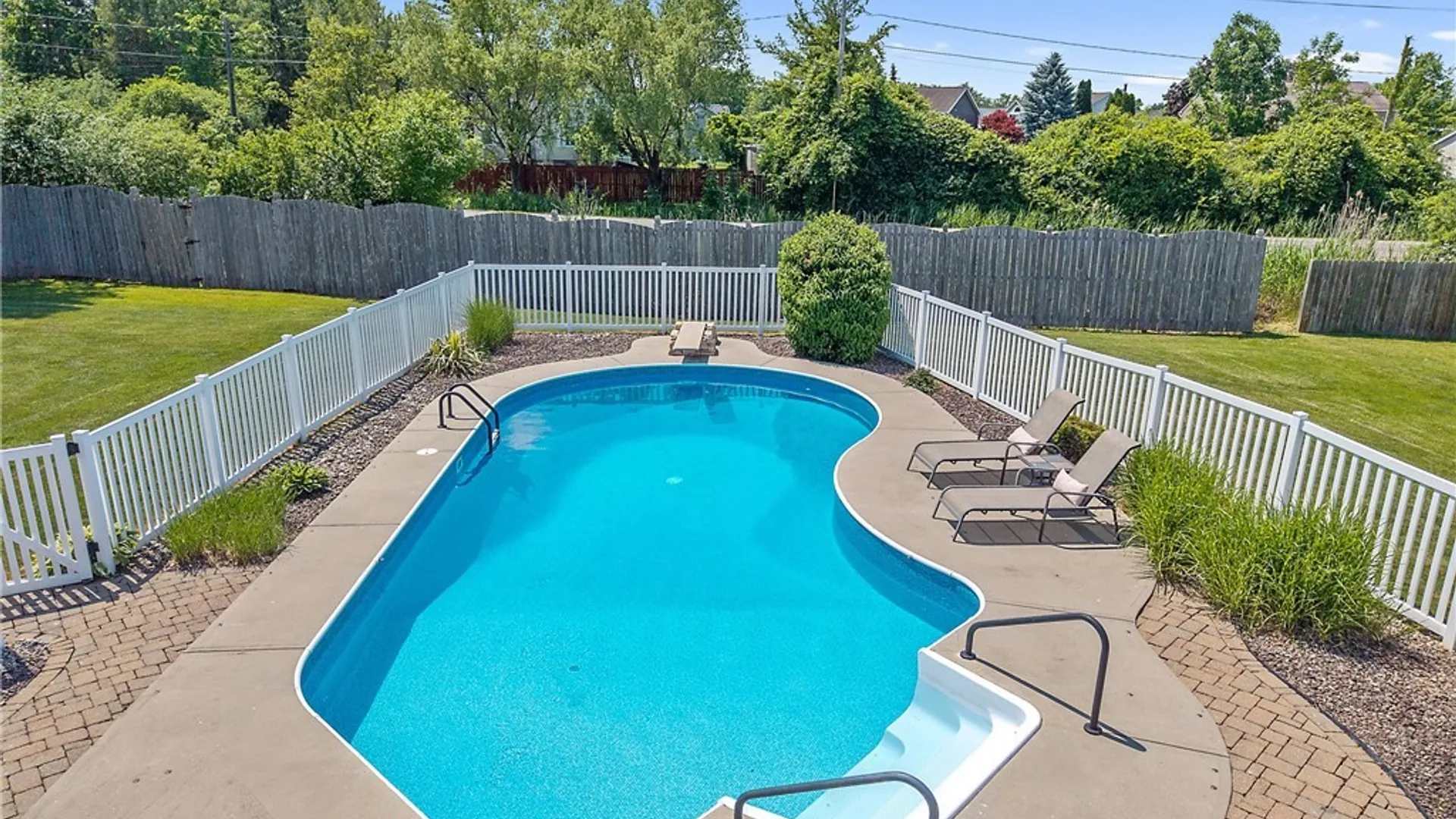 Property at 7508 Plum Hollow Circle, Clay, NY 13090 48