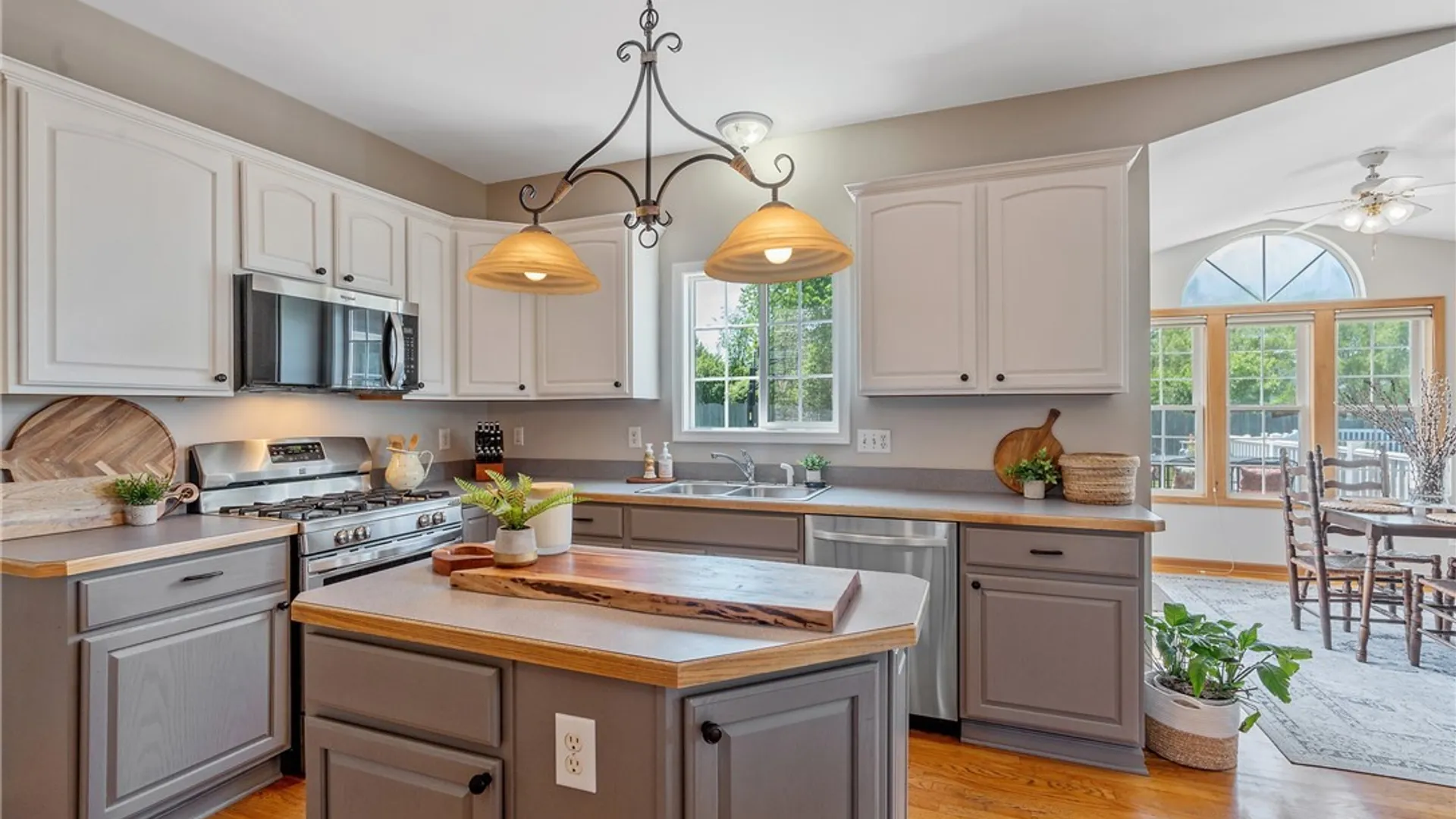 Property at 7508 Plum Hollow Circle, Clay, NY 13090 7