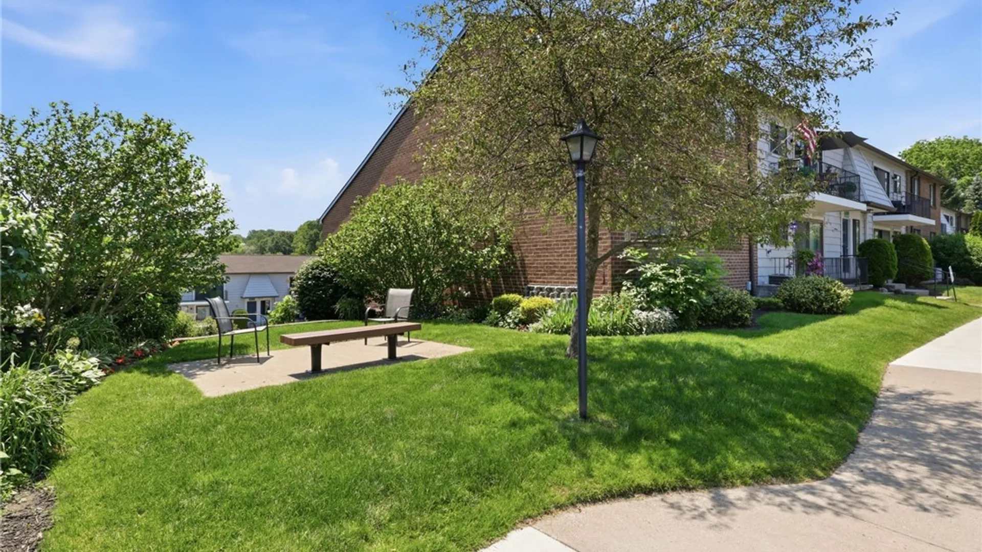 Property at 11 High Gate, Perinton, NY 14450 25