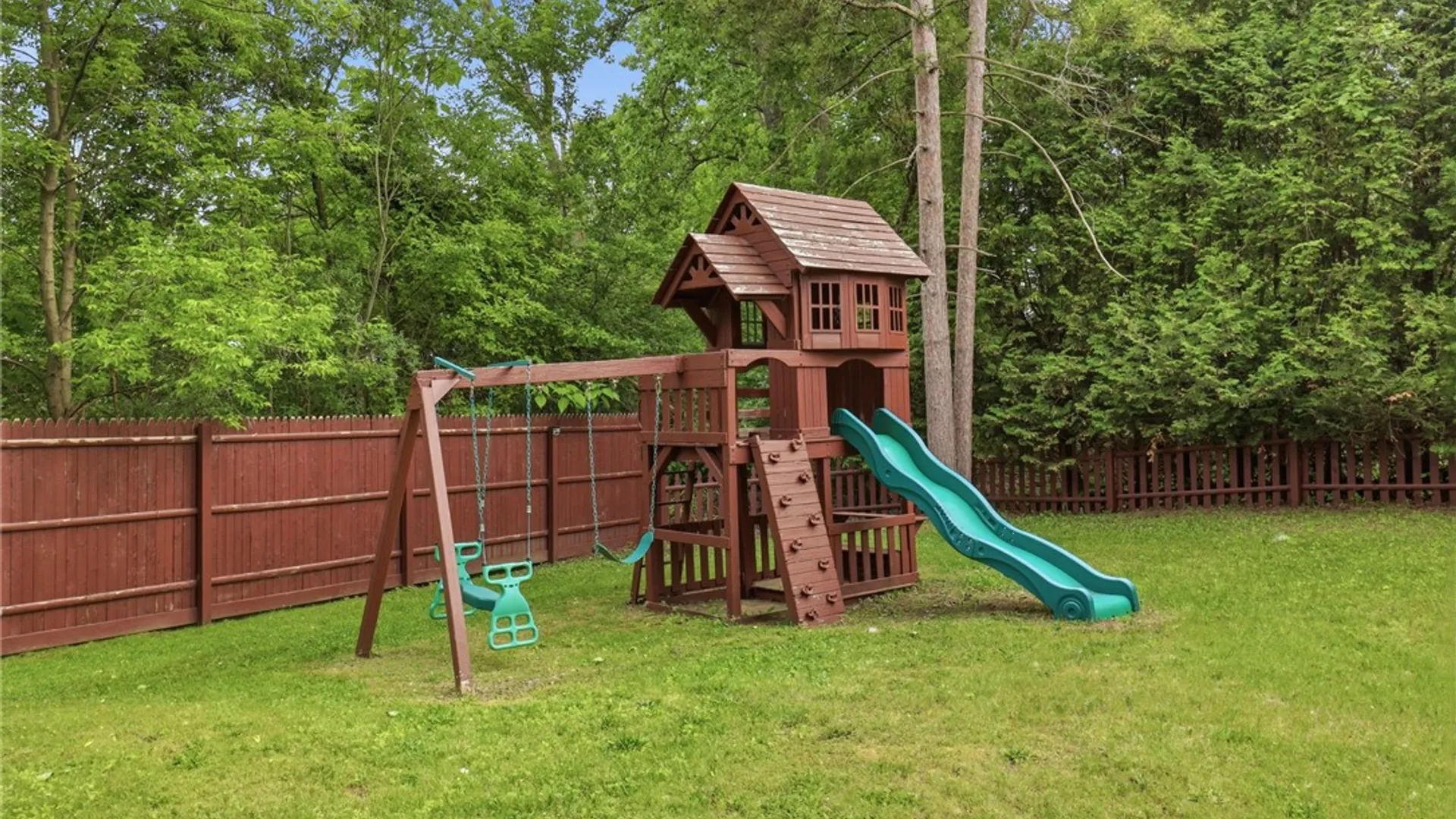 Property at 27 Pleasant View Drive, Chili, NY 14514 26