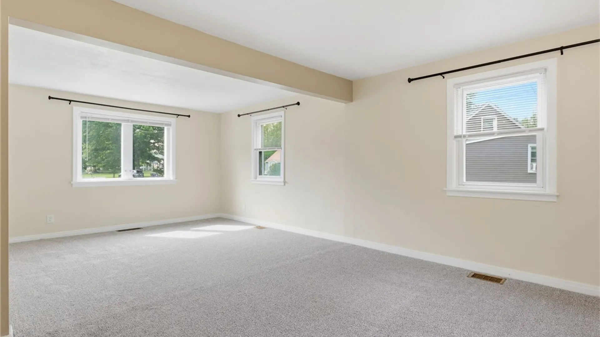 Property at 27 Pleasant View Drive, Chili, NY 14514 7
