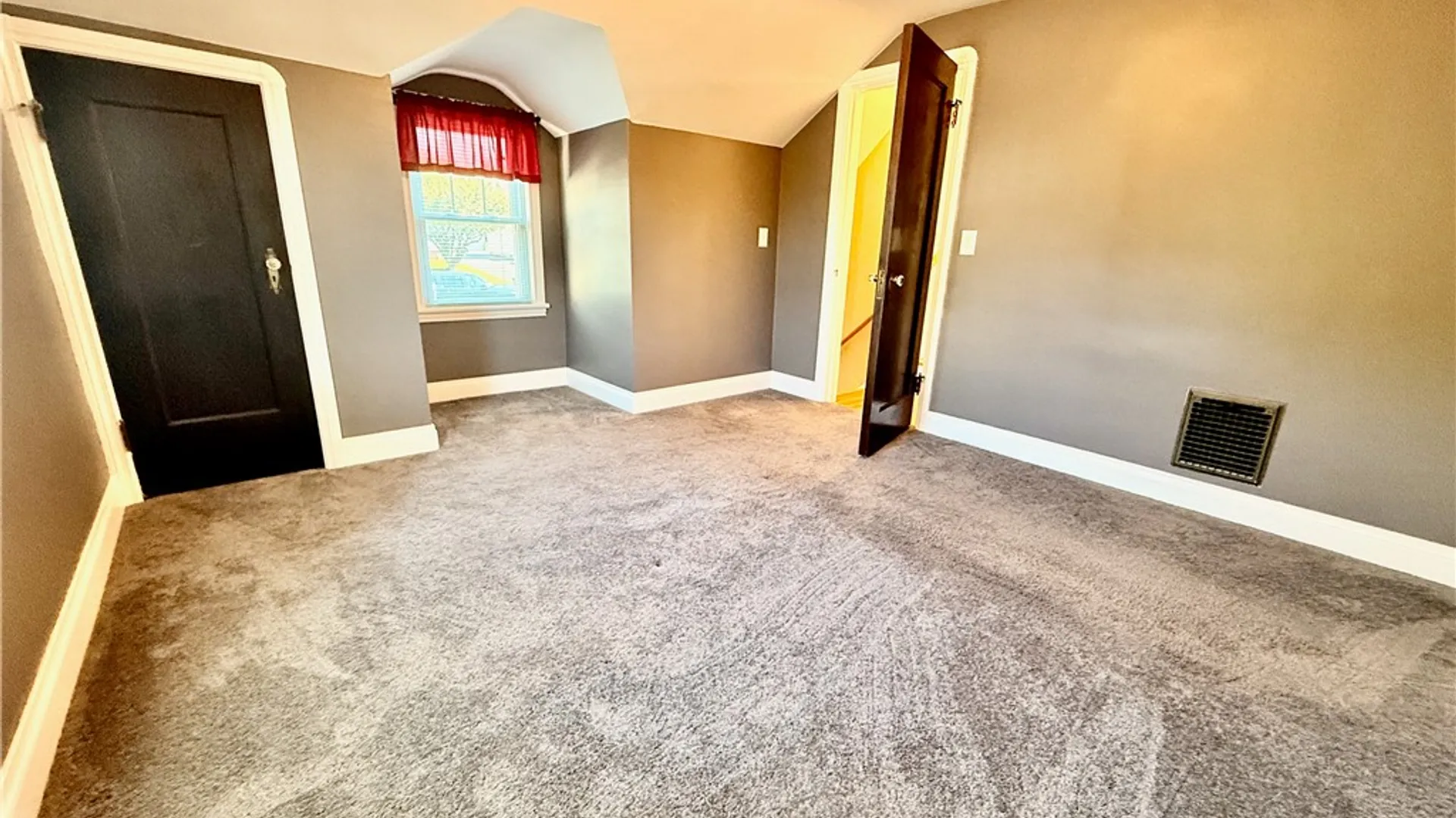 Property at 124 Gilbert Drive, Irondequoit, NY 14609 21