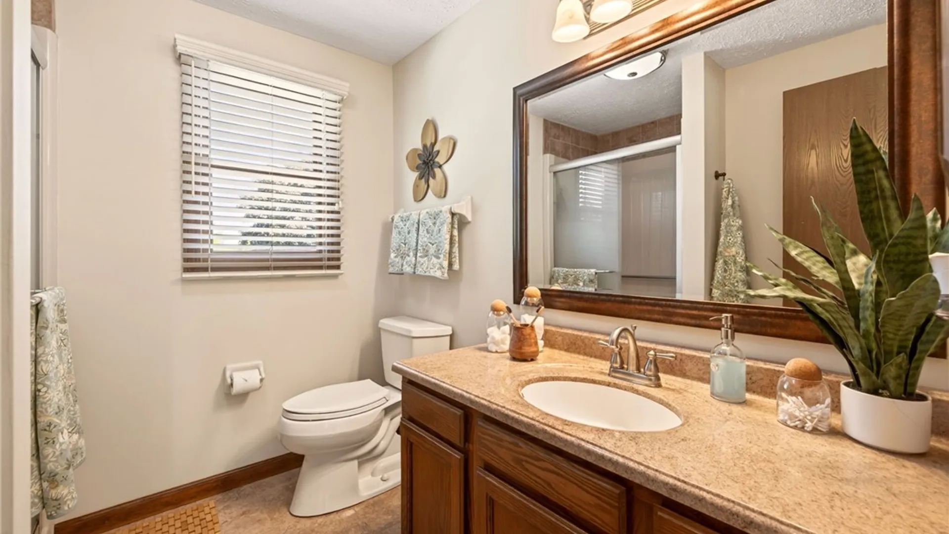 Property at 88 Northampton Circle, Greece, NY 14612 26