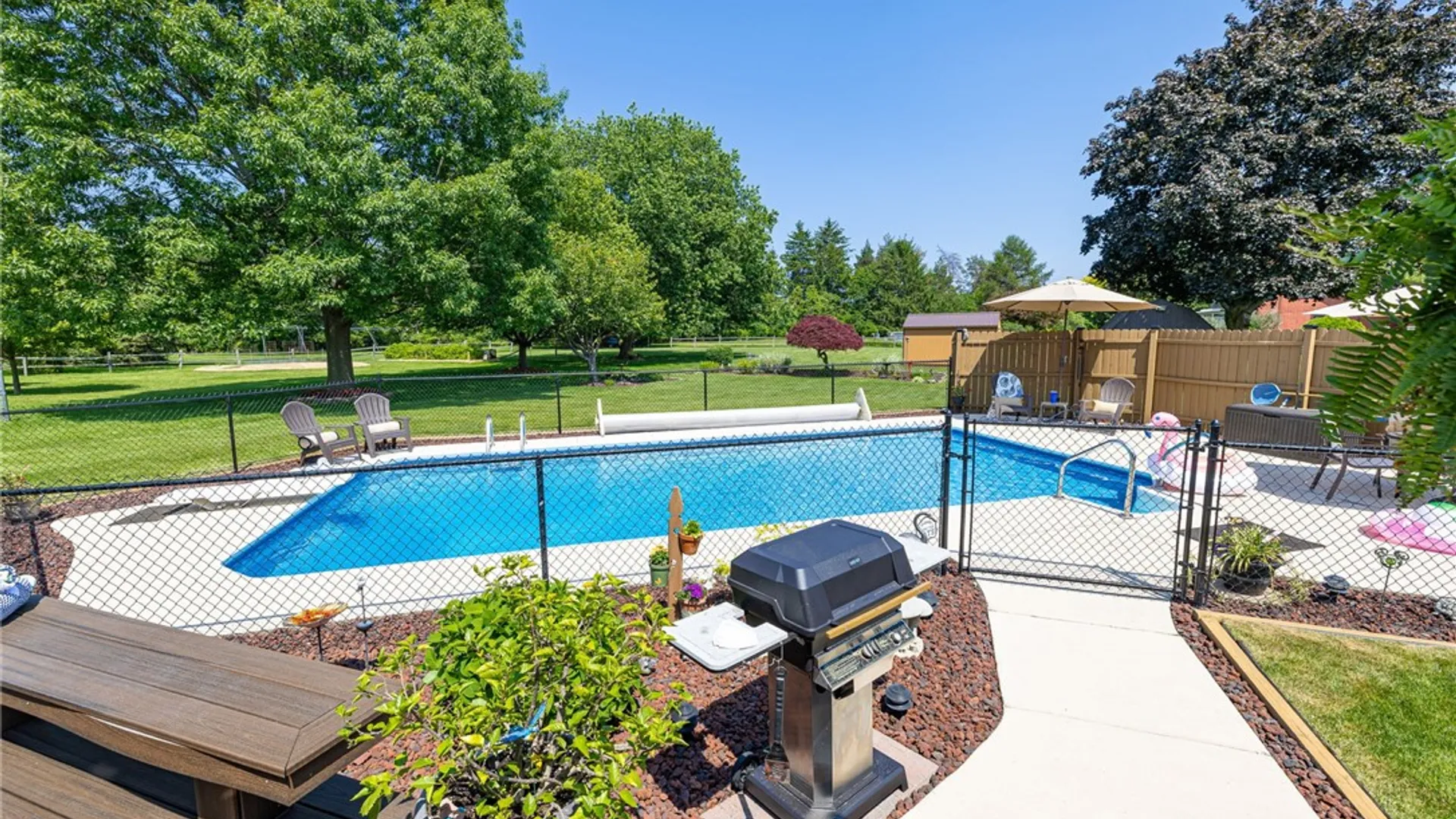 Property at 88 Northampton Circle, Greece, NY 14612 41