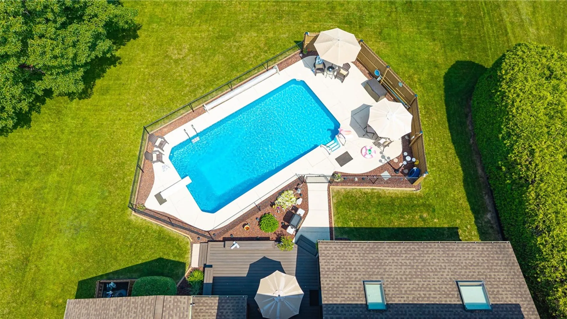 Property at 88 Northampton Circle, Greece, NY 14612 47