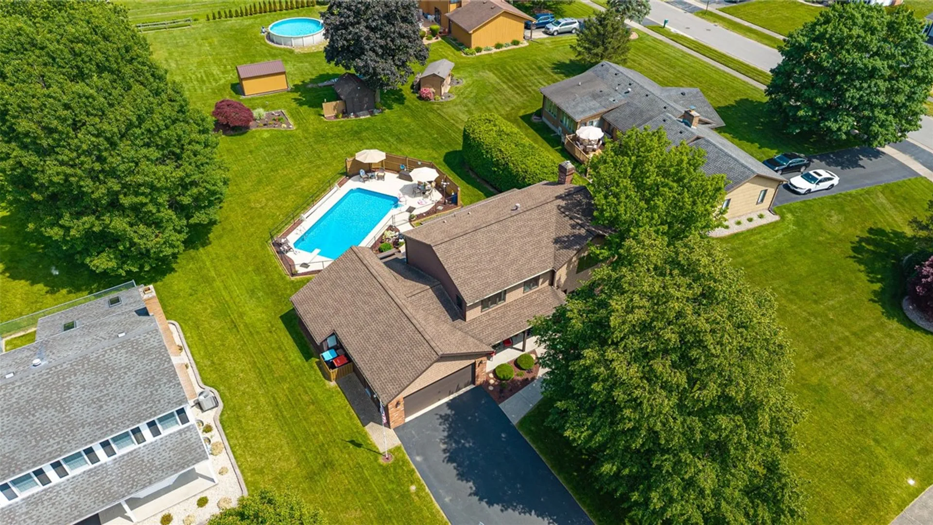 Property at 88 Northampton Circle, Greece, NY 14612 48