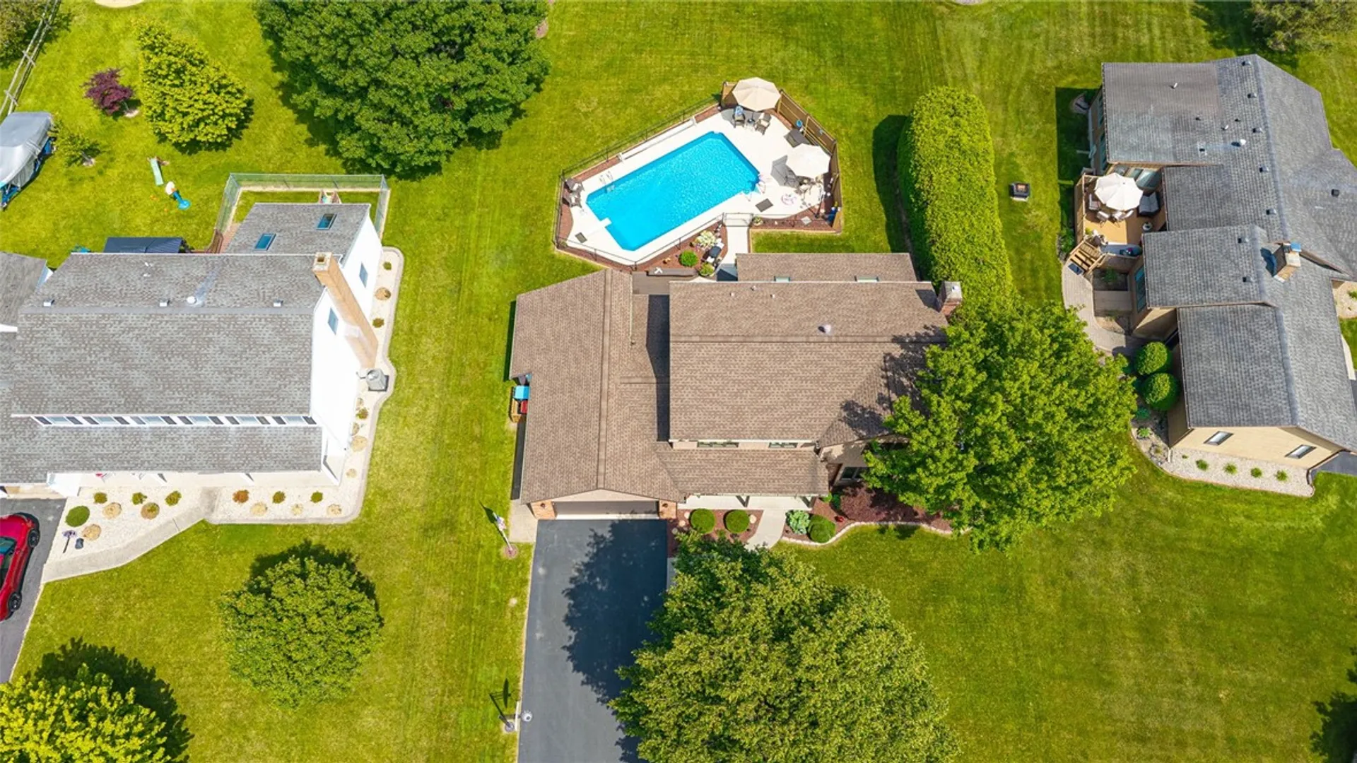 Property at 88 Northampton Circle, Greece, NY 14612 49