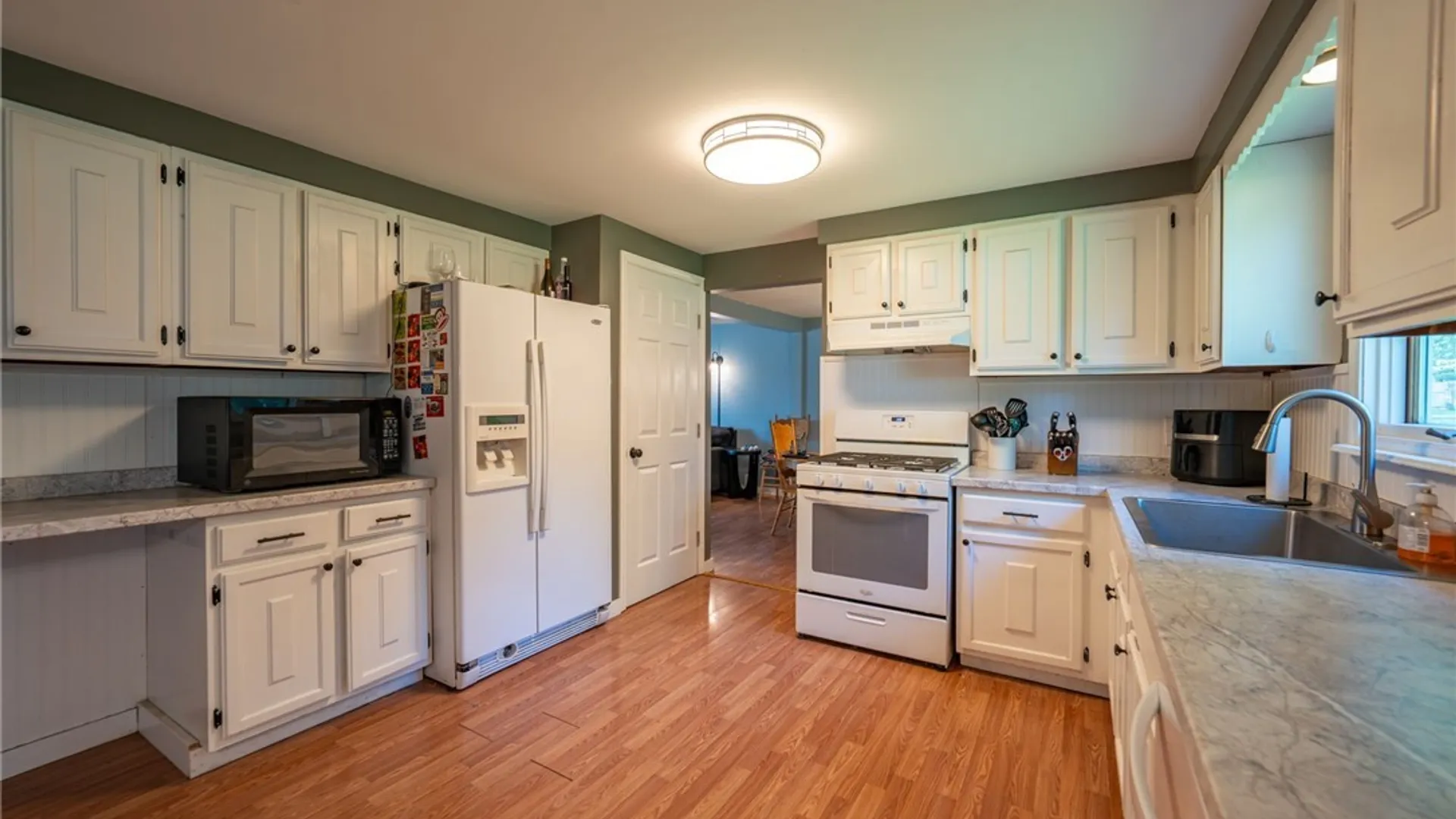 Property at 96 Tobey Hill Drive, West Seneca, NY 14224 13