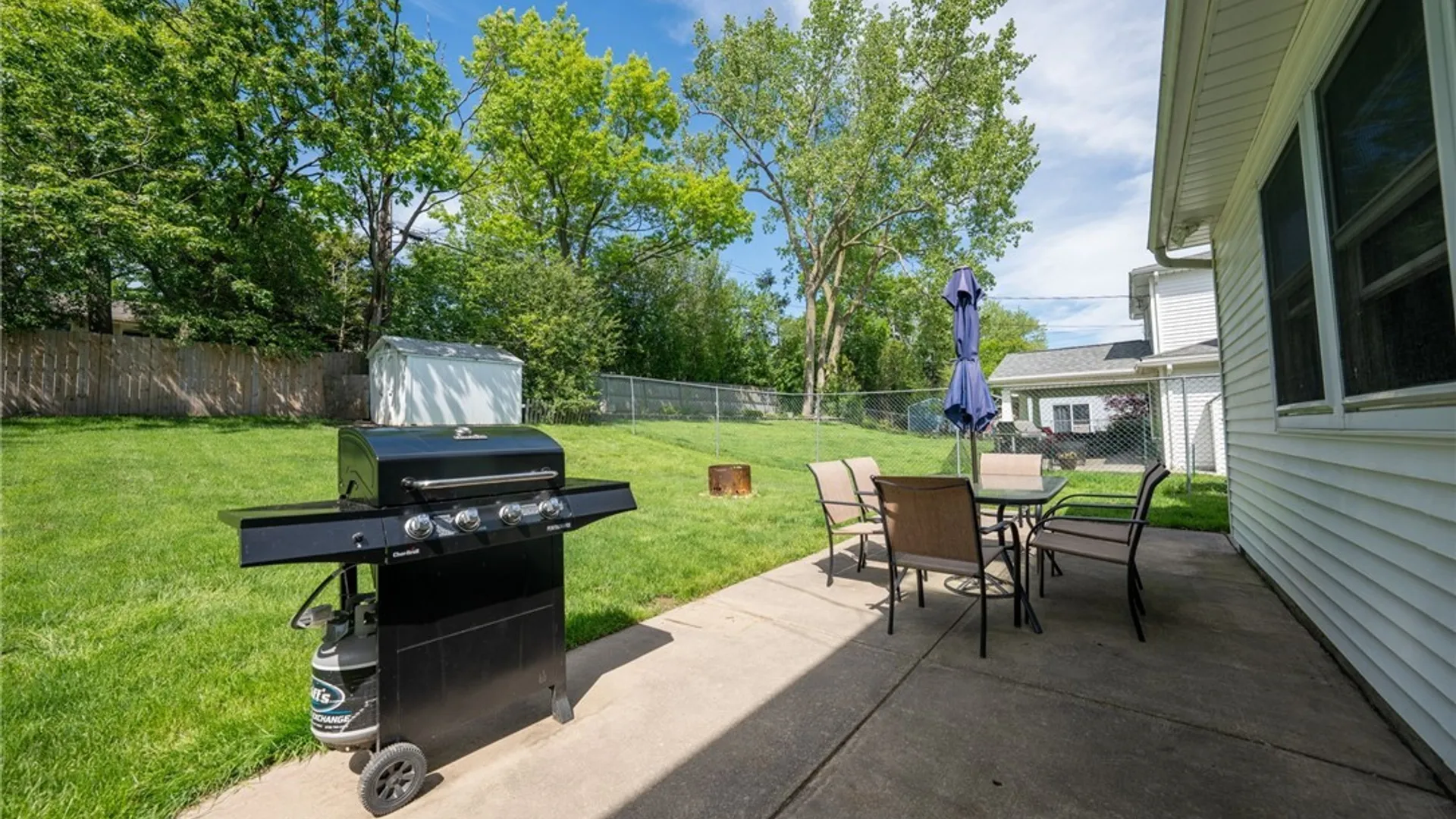 Property at 96 Tobey Hill Drive, West Seneca, NY 14224 35