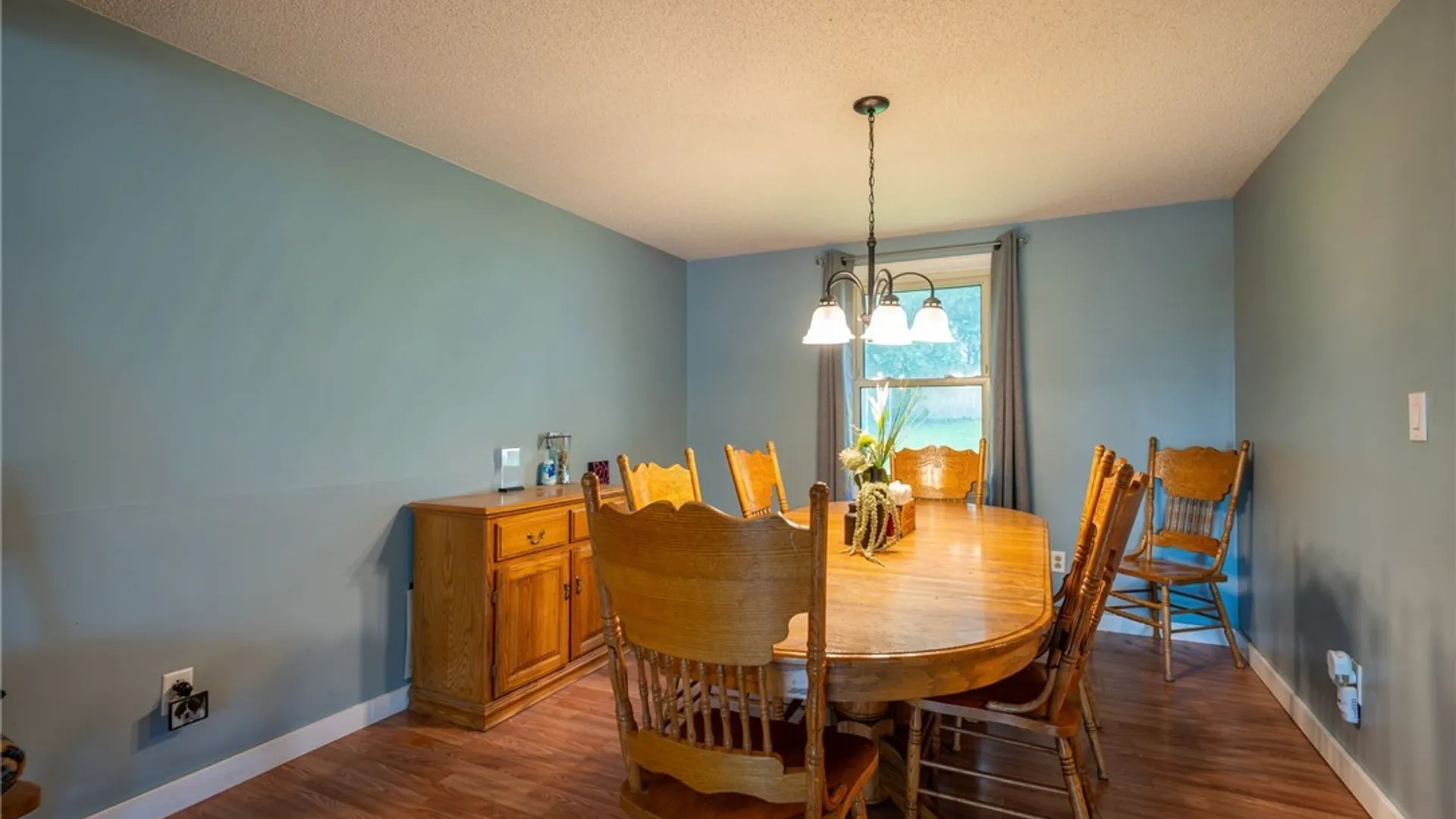 Property at 96 Tobey Hill Drive, West Seneca, NY 14224 9