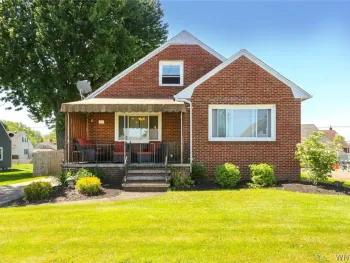 77 Stearns Avenue, Lackawanna, NY 14218