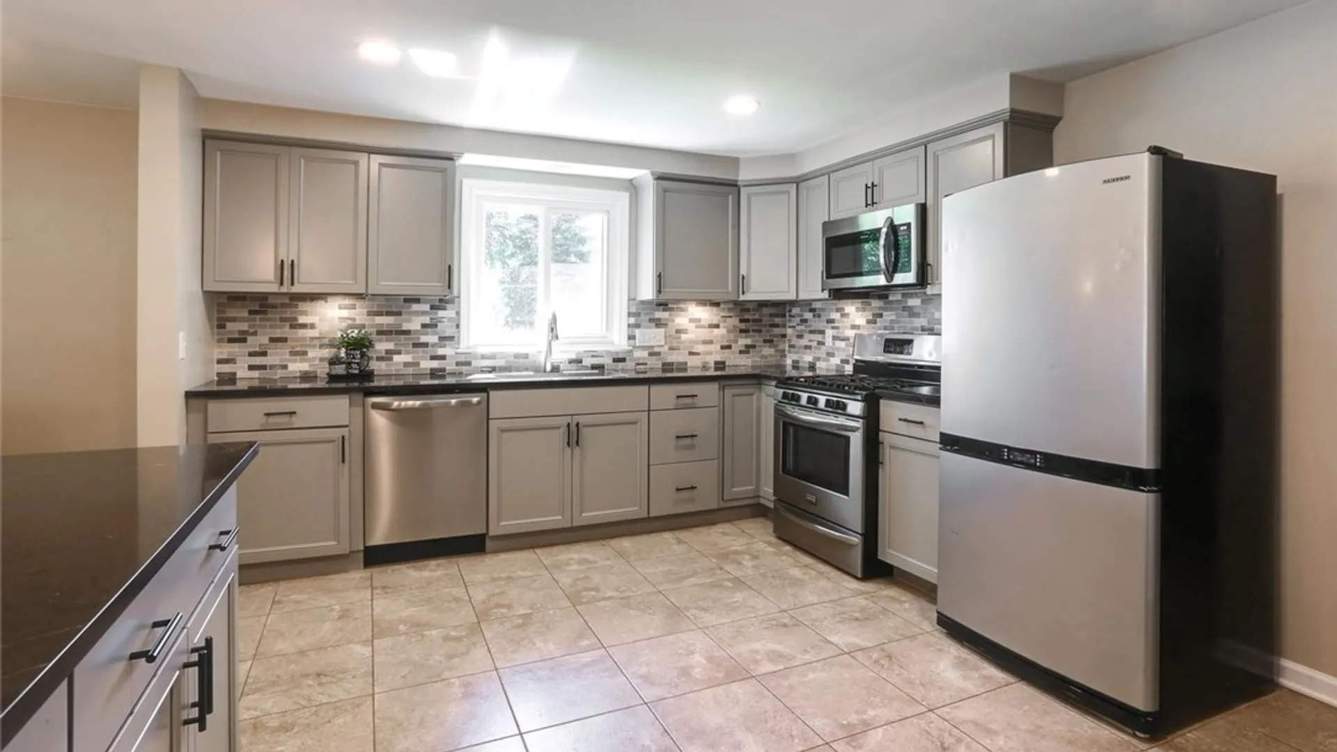 Property at 77 Stearns Avenue, Lackawanna, NY 14218 2