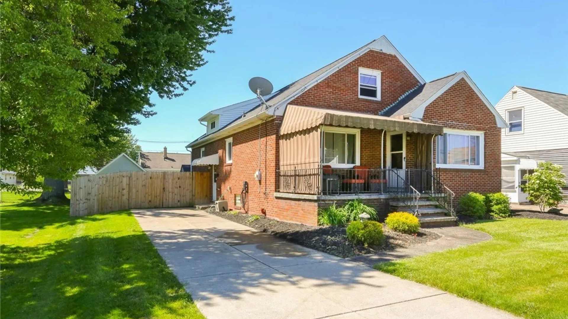 Property at 77 Stearns Avenue, Lackawanna, NY 14218 24