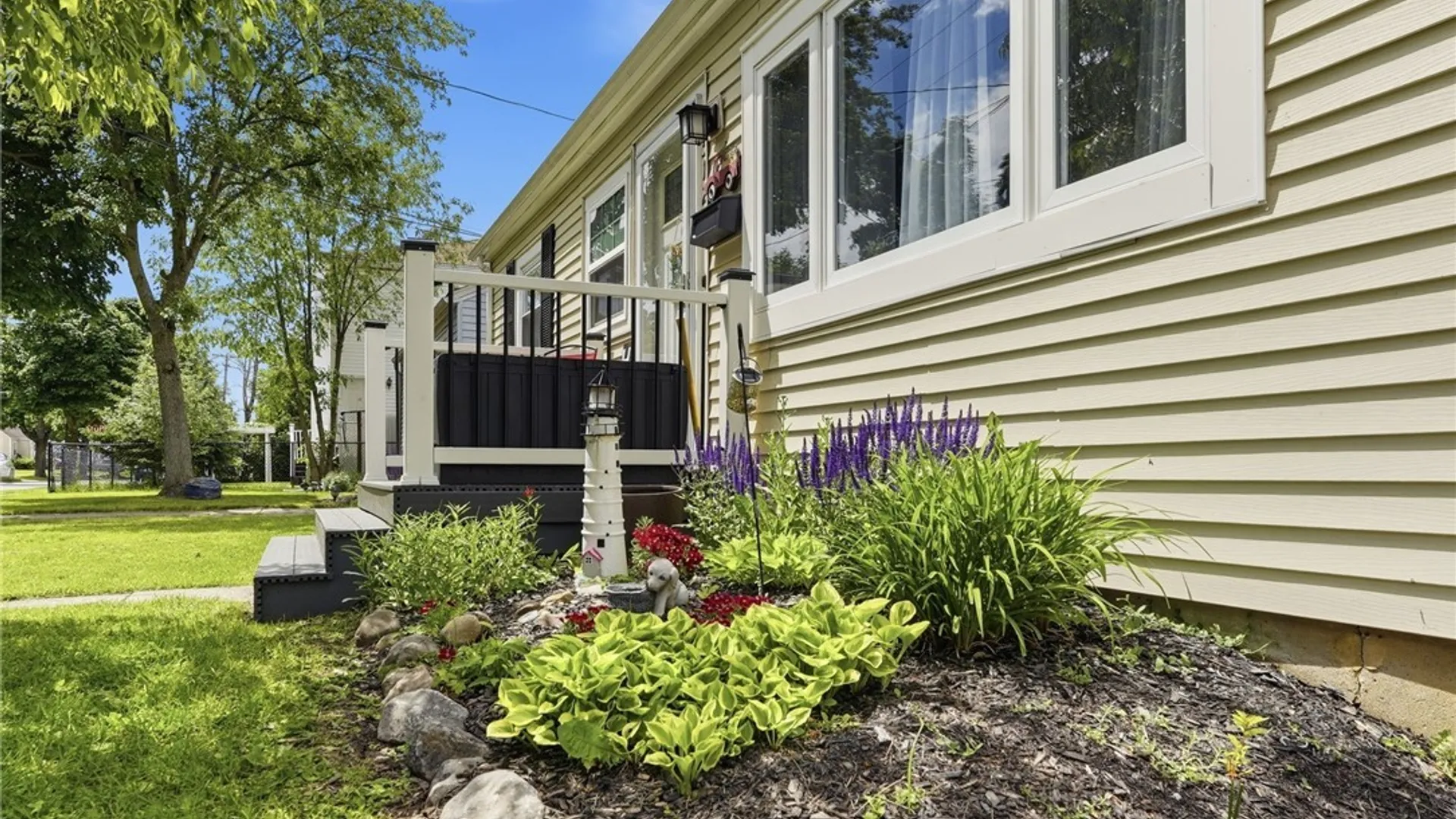 Property at 512 Saint Lawrence Avenue, Buffalo, NY 14216 3